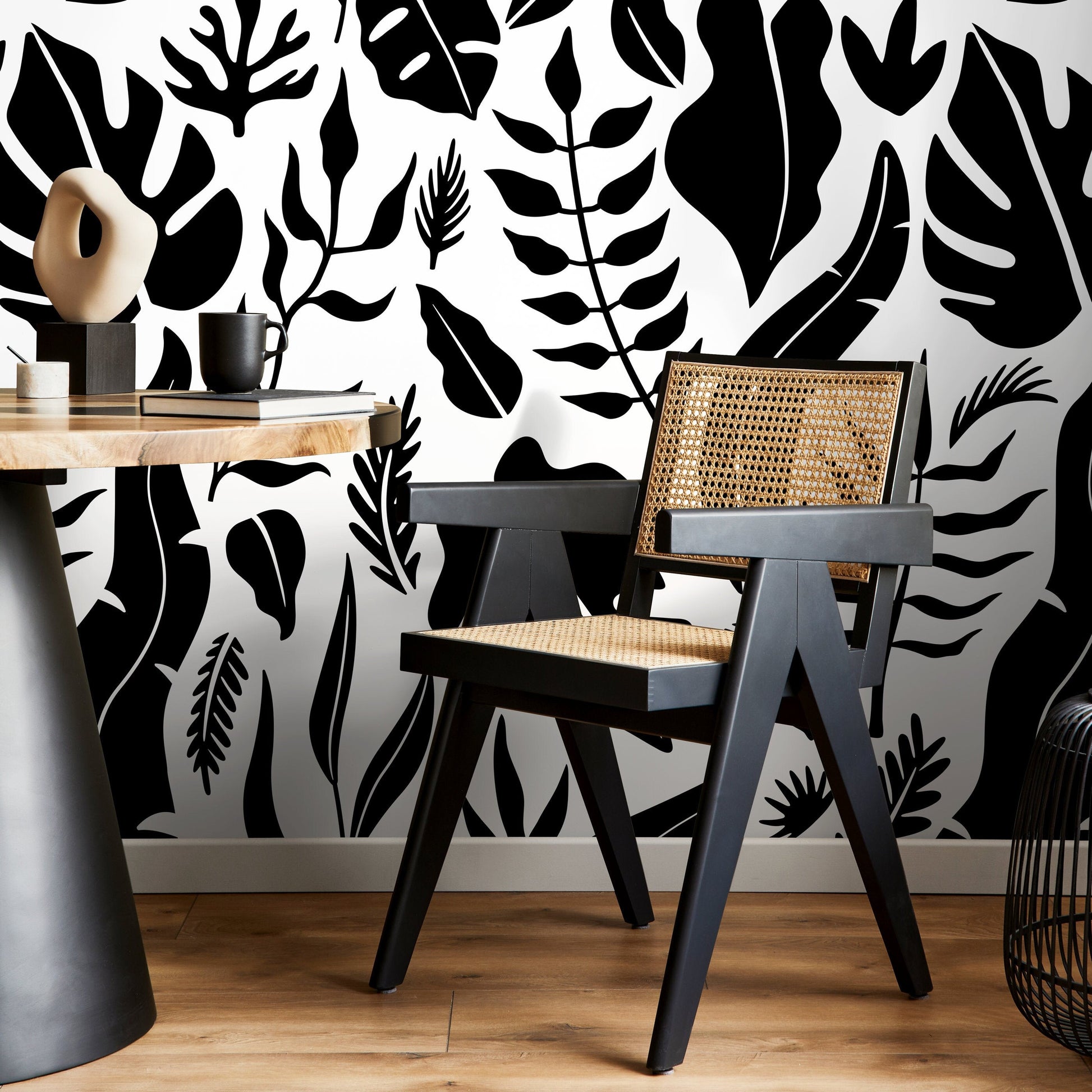 Wallpaper Peel and Stick Wallpaper Removable Wallpaper Home Decor Wall Decor Room Decor / Black and White Tropical Leaves - C261