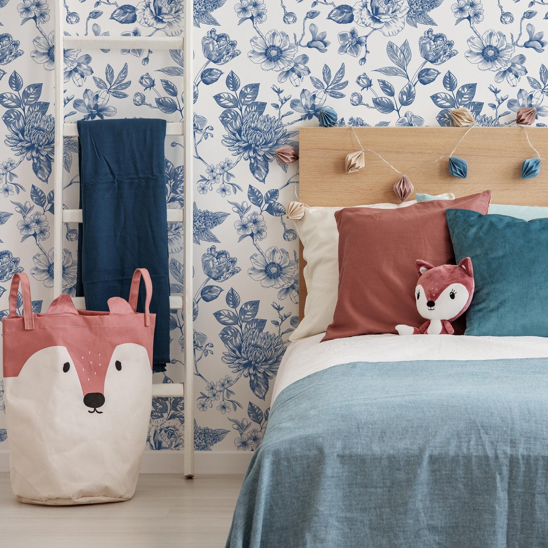 Blue flower self adhesive wallpaper and regular wallpaper - E016