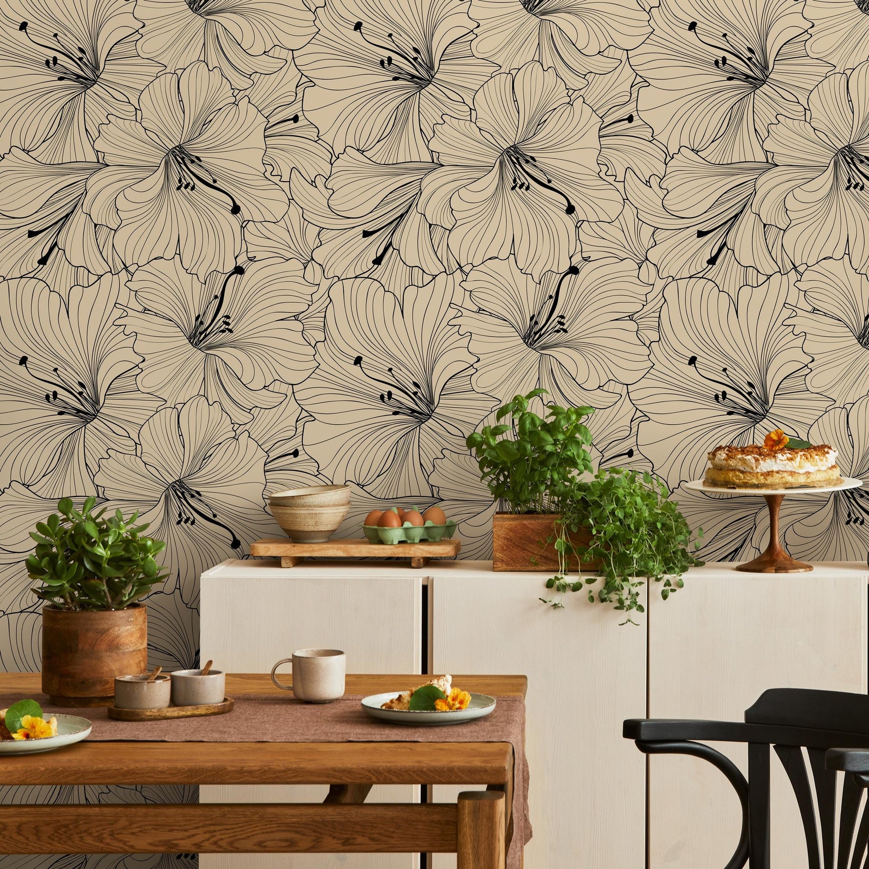 Lily Wallpaper Vintage Peel and Stick Wallpaper for Home Decor Floral Design: Colorful Ivory Blooming Spring Garden - E034