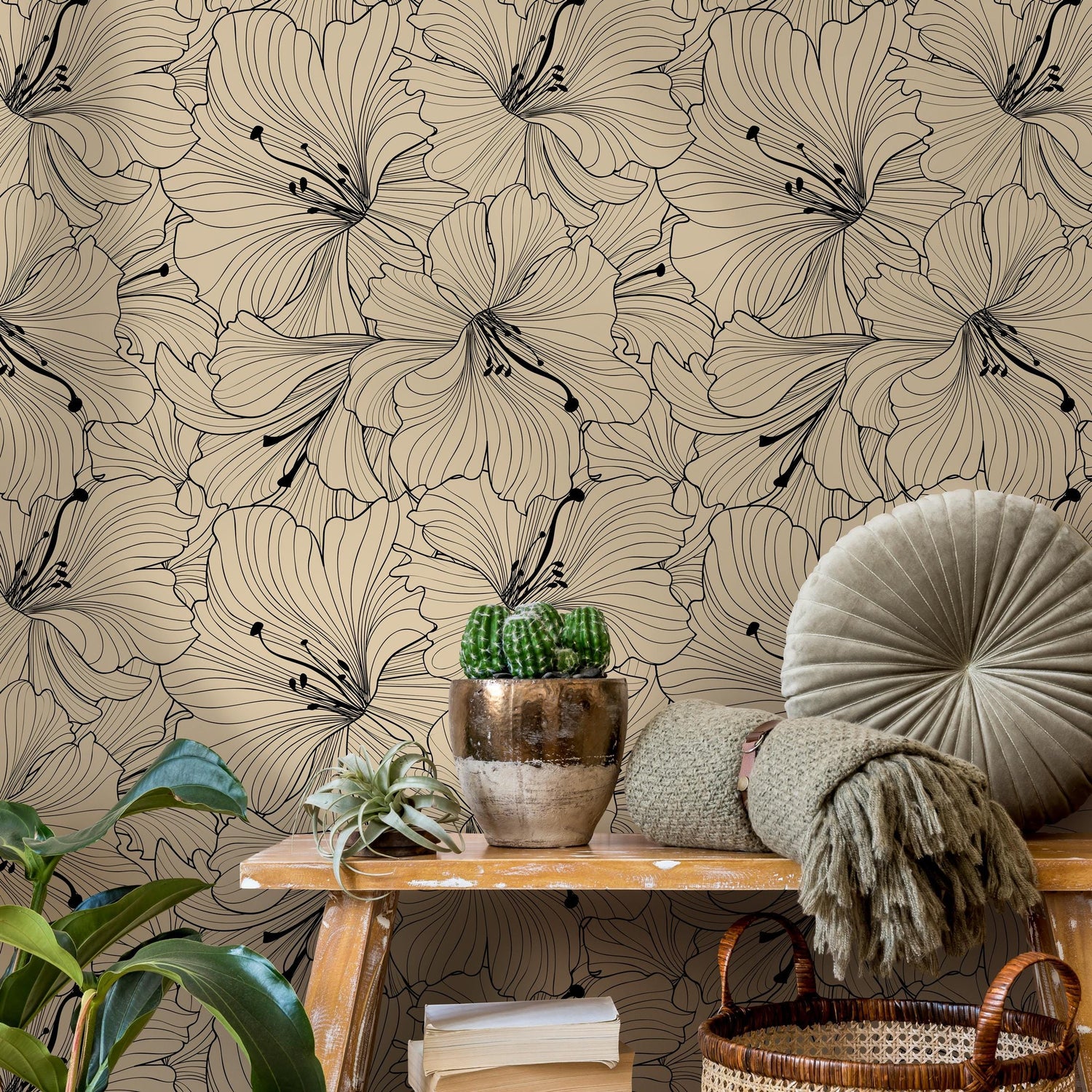 Lily Wallpaper Vintage Peel and Stick Wallpaper for Home Decor Floral Design: Colorful Ivory Blooming Spring Garden - E034