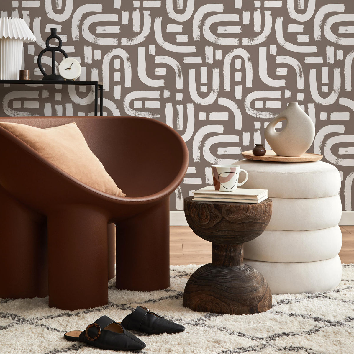 Lavender Color Brush Stroke Labyrinth Pattern Wallpaper / Minimal design abstract pattern Traditional or Removable Wallpaper - E093