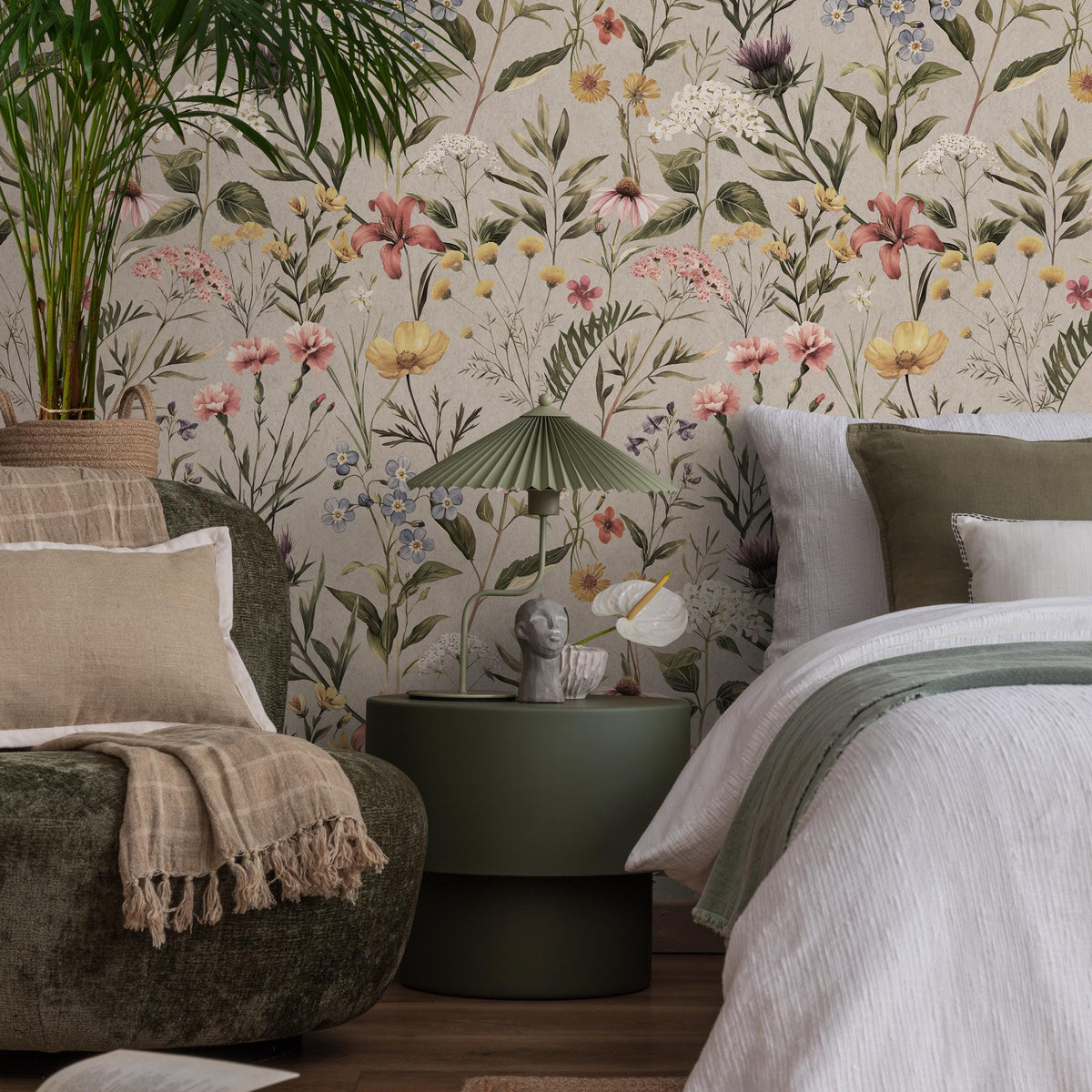 Watercolor Wildflower Wallpaper / Soft Botanical Floral Wall Mural / Small Flower and Grass Wallpaper / Field Flower Wall Mural - E116