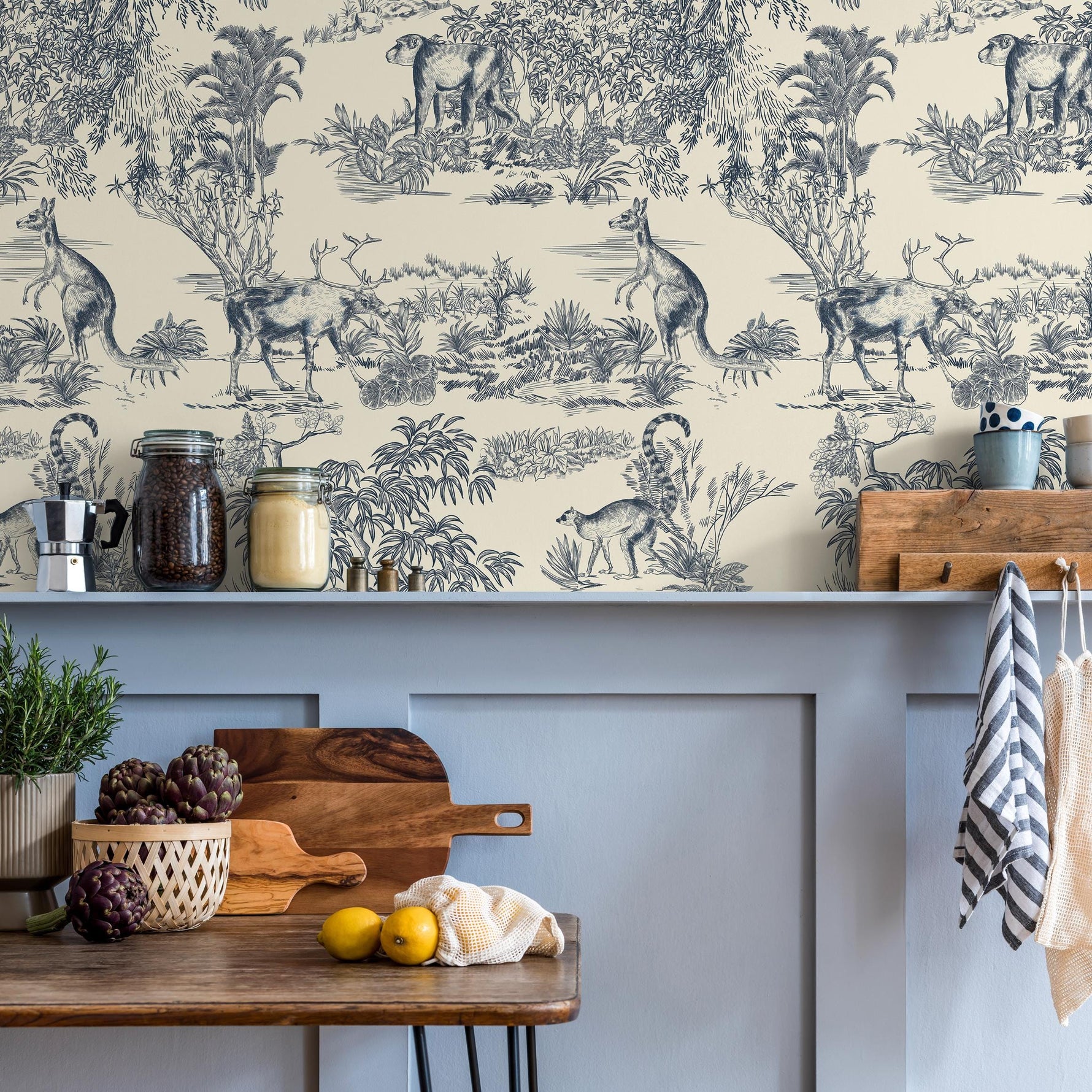 Retro Vintage French Toile de Jouy Wallpaper, Print Wall Decor - E120 D