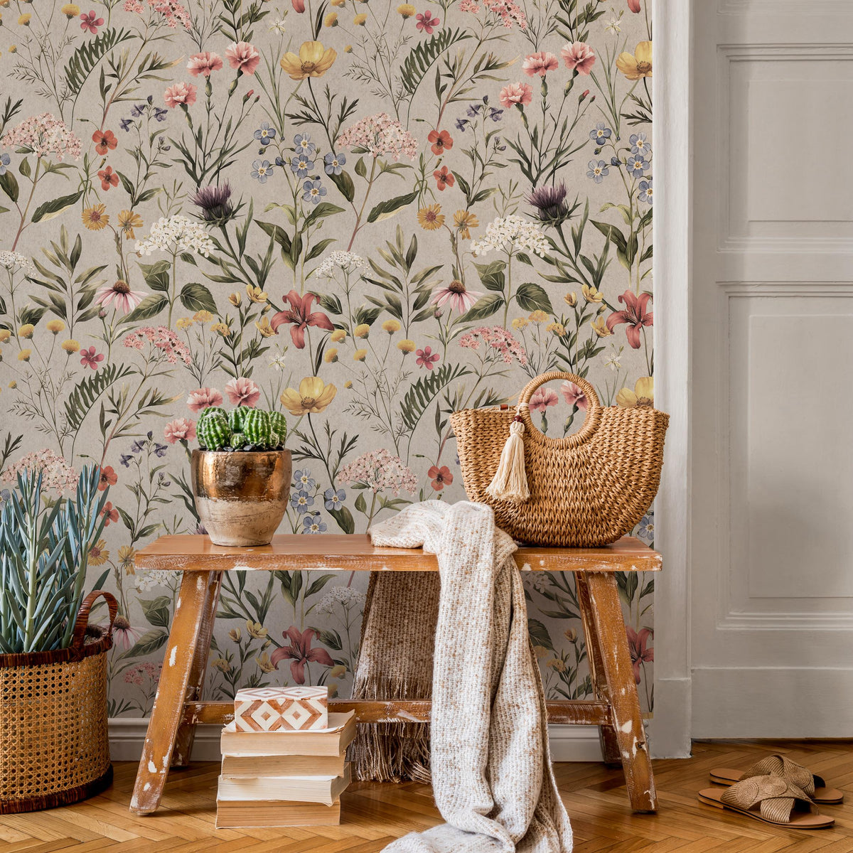 Watercolor Wildflower Wallpaper / Soft Botanical Floral Wall Mural / Small Flower and Grass Wallpaper / Field Flower Wall Mural - E116