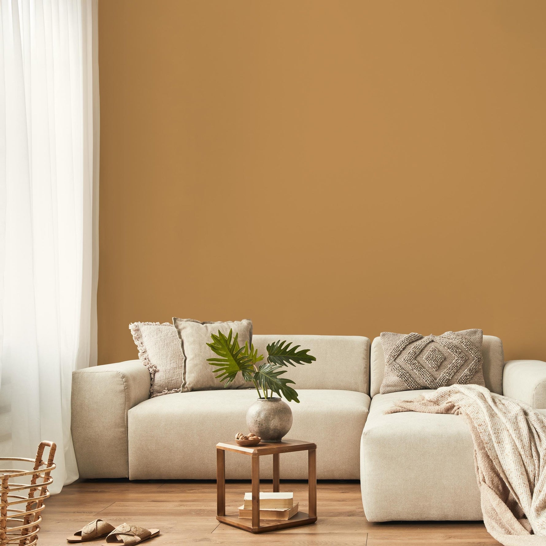 Golden Caramel Wallpaper / Solid Color / A Warm Earth Tone Design in Deep Mustard and Golden Brown - E200