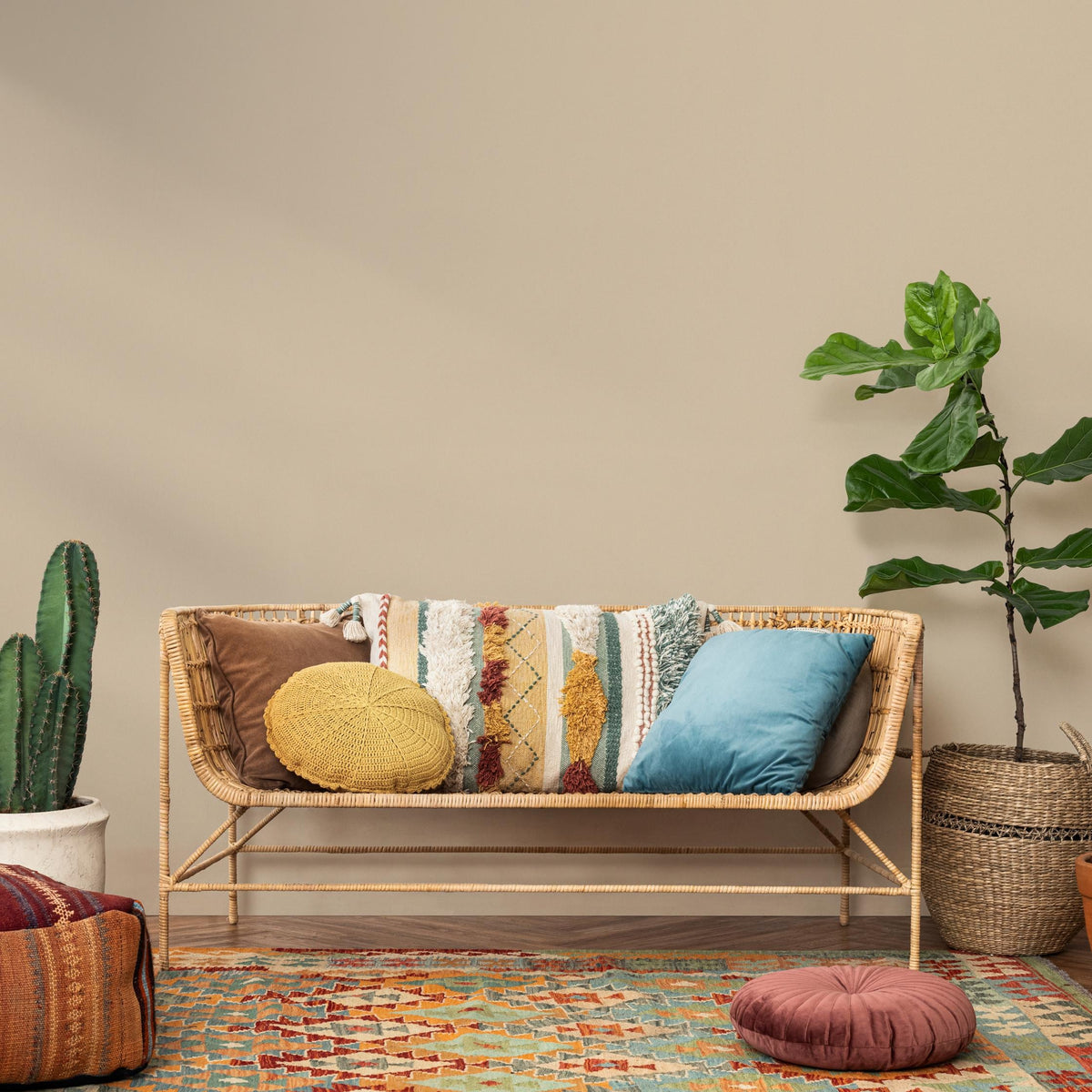 Dark Vanilla Wallpaper / Solid Color / A Minimalist Design in a Warm Beige Tone - E182