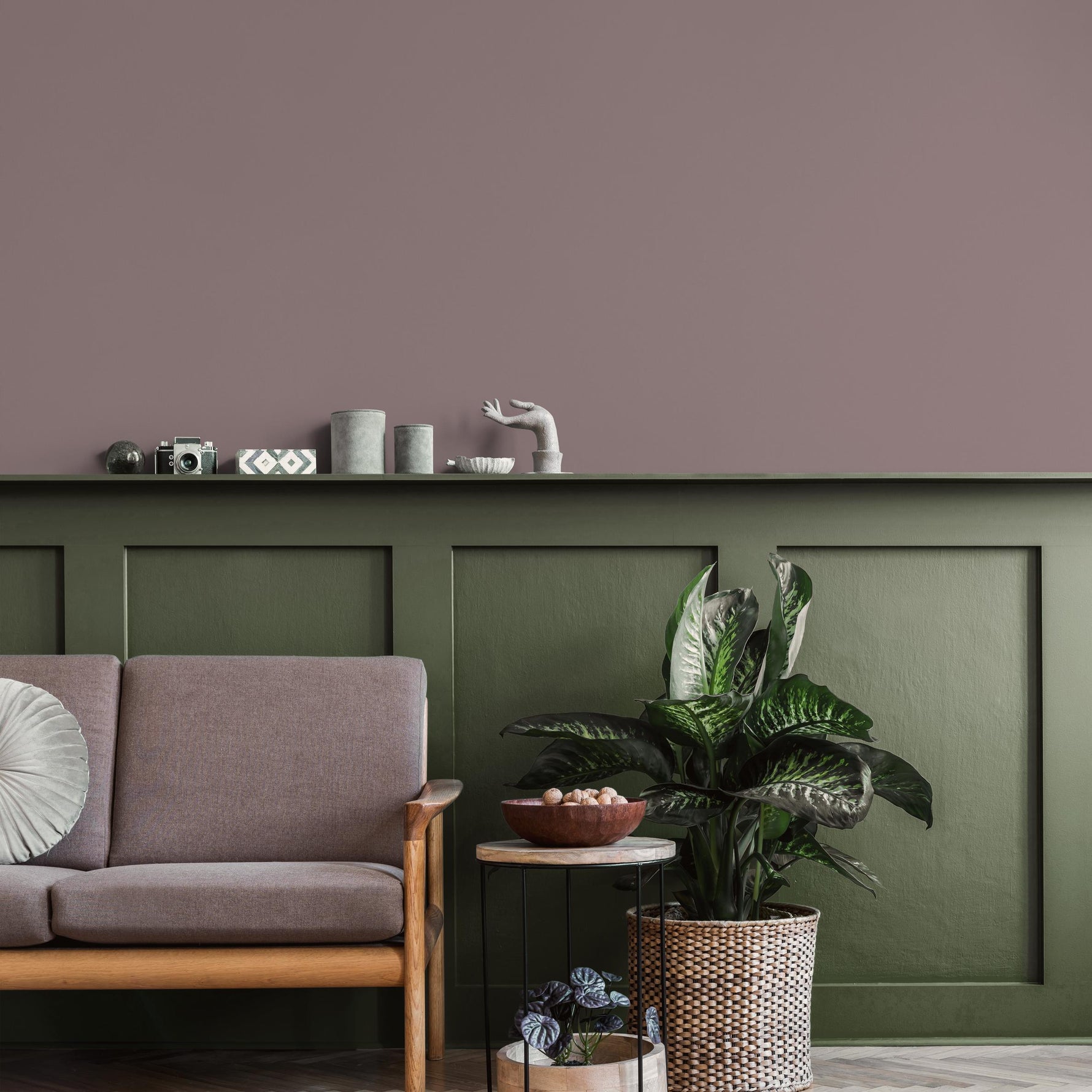 Muted Mauve Wallpaper / Solid Color / A Modern Minimalist Design in Dusty Rose and Soft Pink - E218