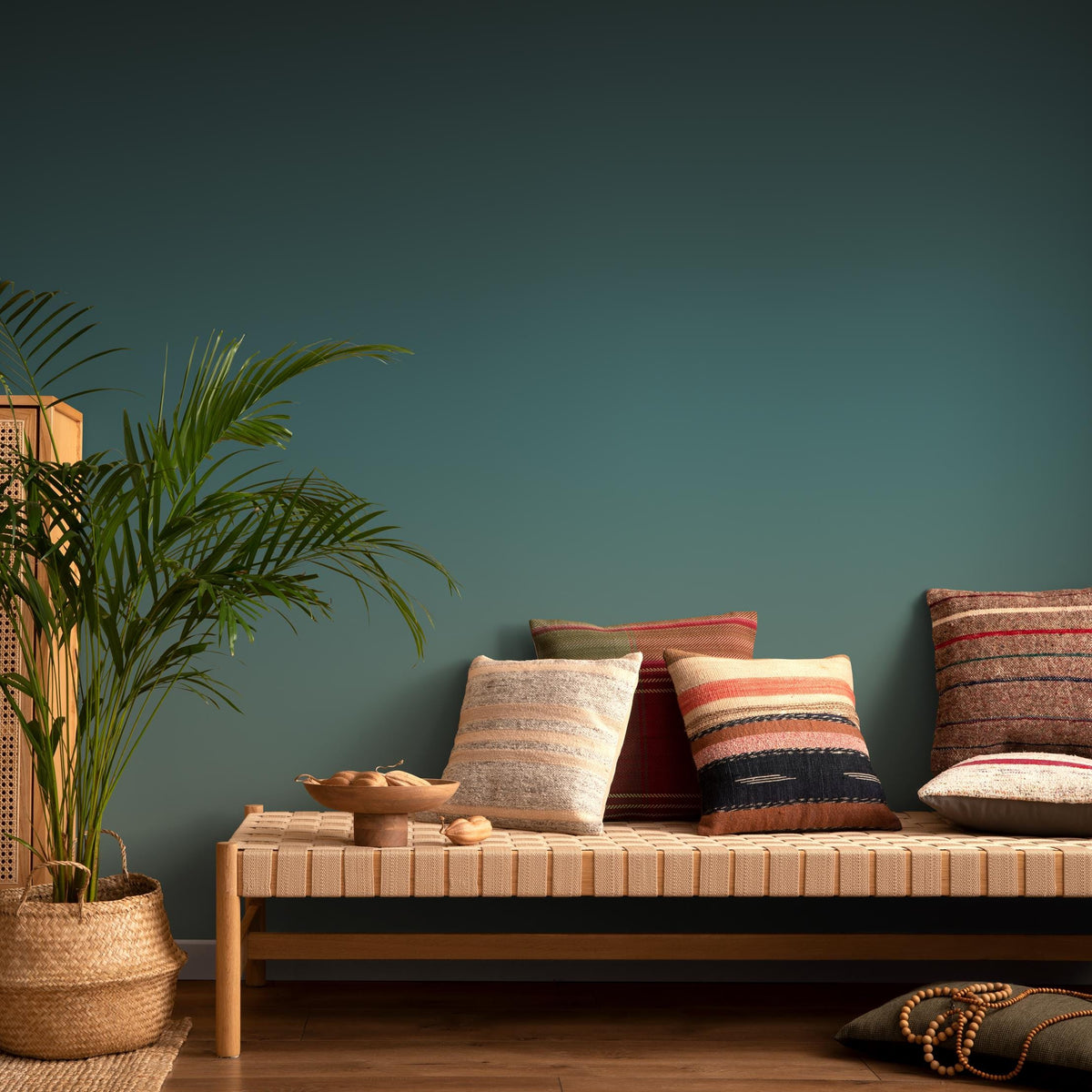 Ombre Wallpaper with a Smooth Gradient Effect in Teal and Green - E264