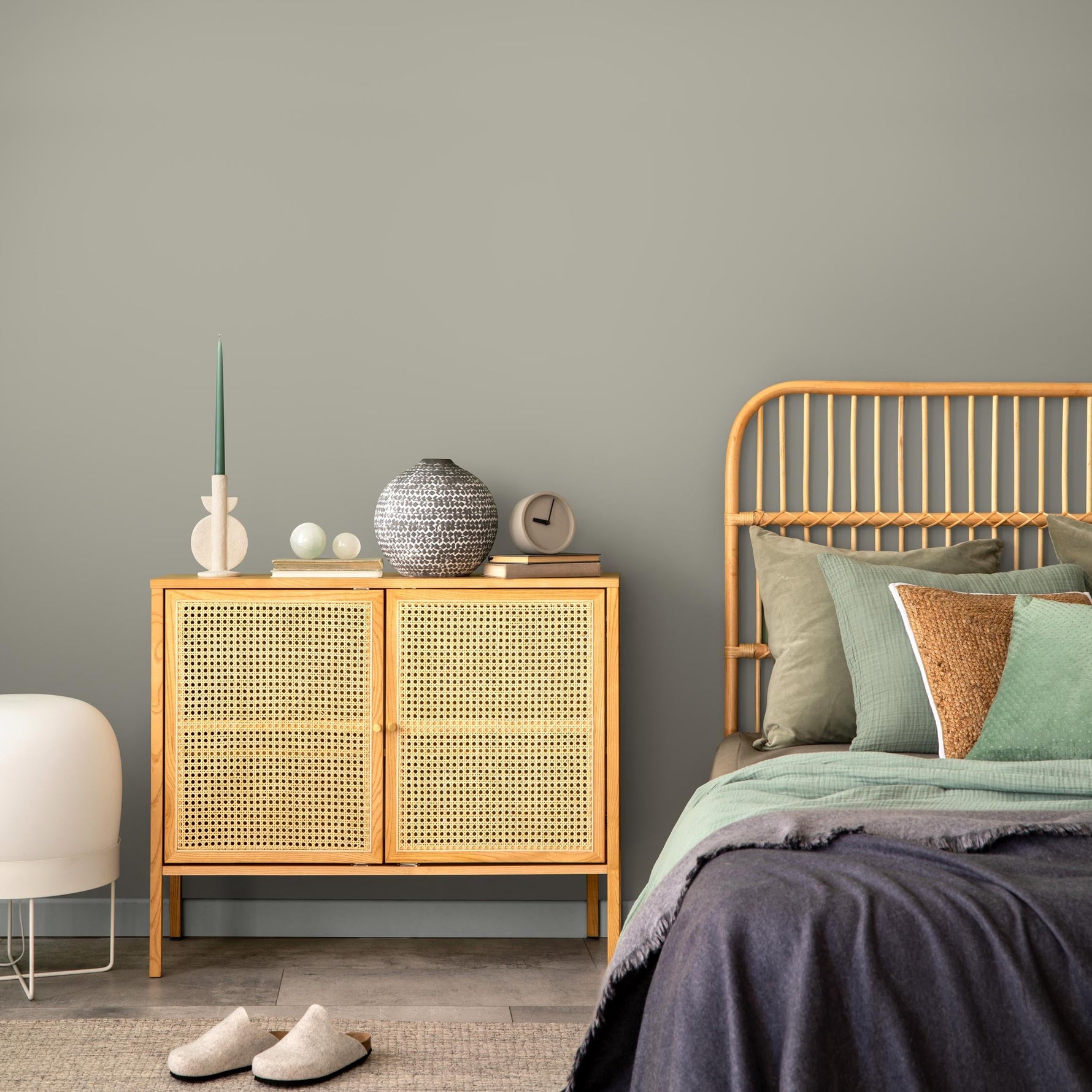 Pale Stone Green Wallpaper / Solid Color / A Minimalist and Modern Design in an Earthy Sage Green - E238