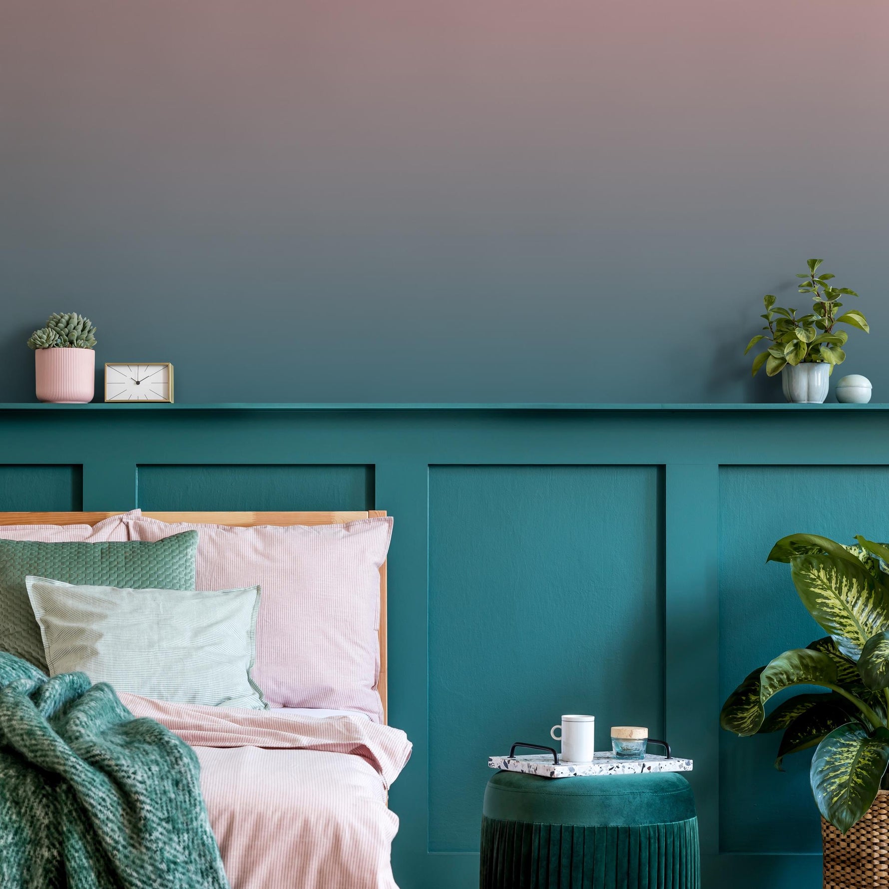 Ombre Wallpaper with a Dusty Rose and Slate Gray Gradient - E242