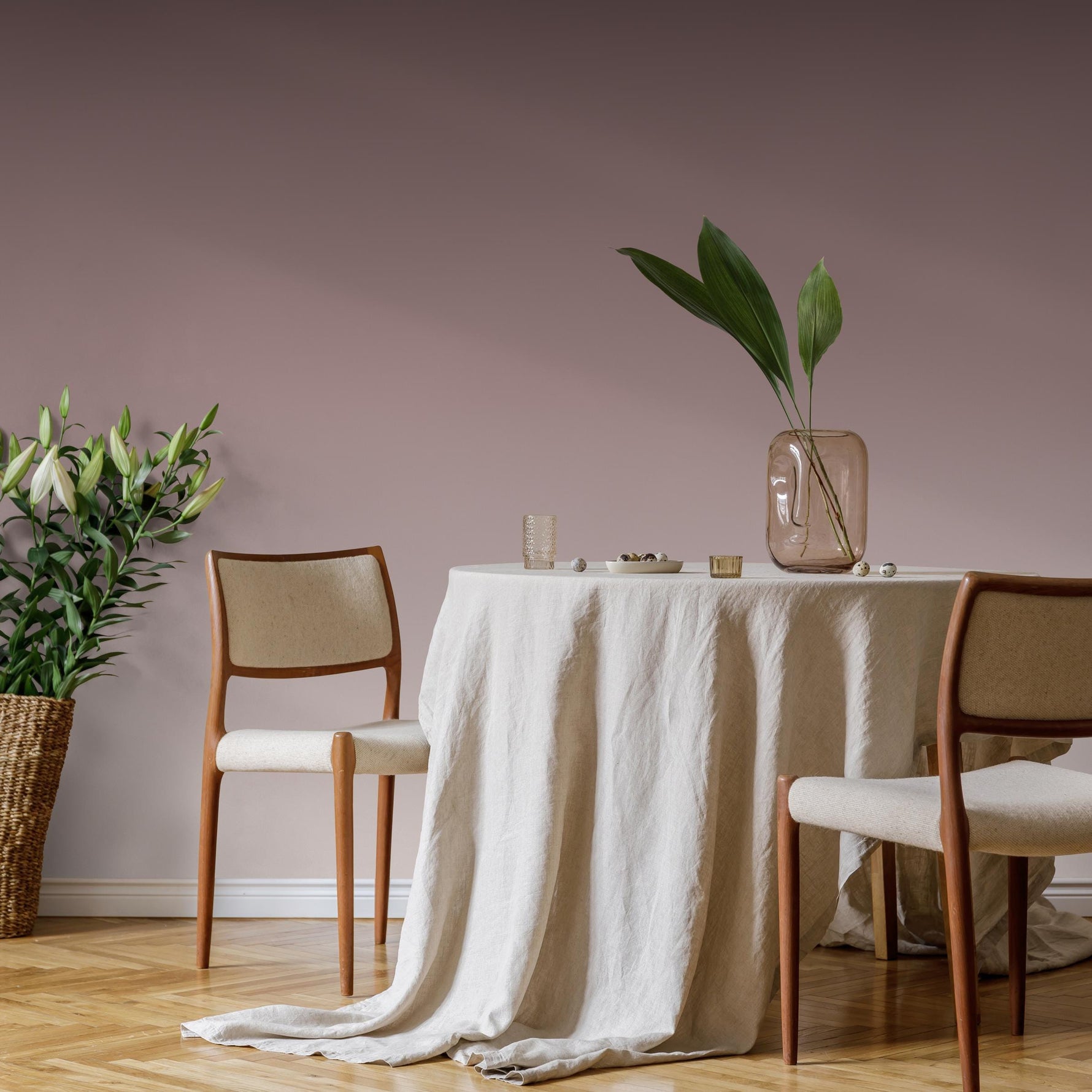 Solid Color Wallpaper with a Subtle Texture in Mauve and Pink - E269