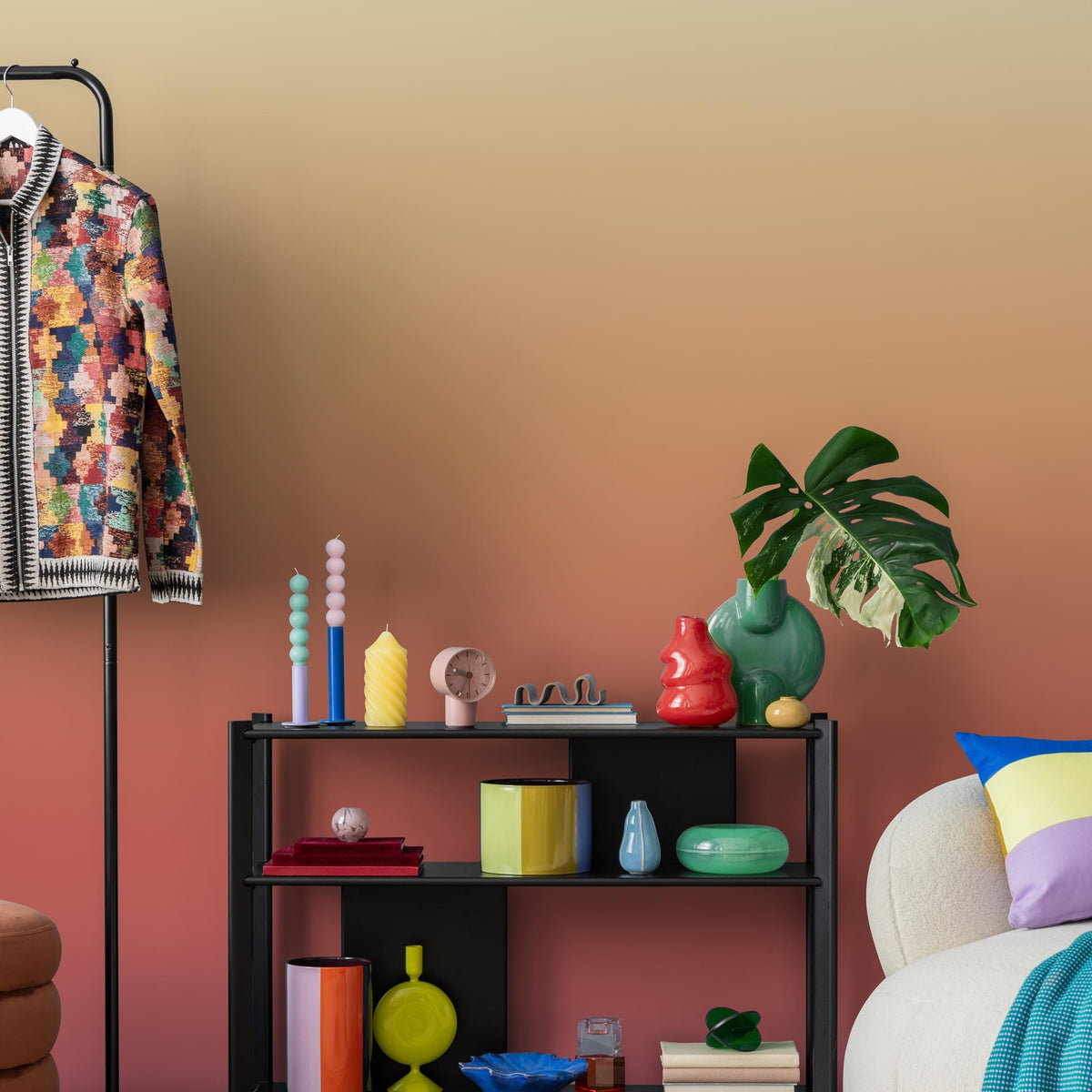 Ombre Wallpaper Featuring a Sunset Gradient in Terracotta, Orange, and Beige - E276