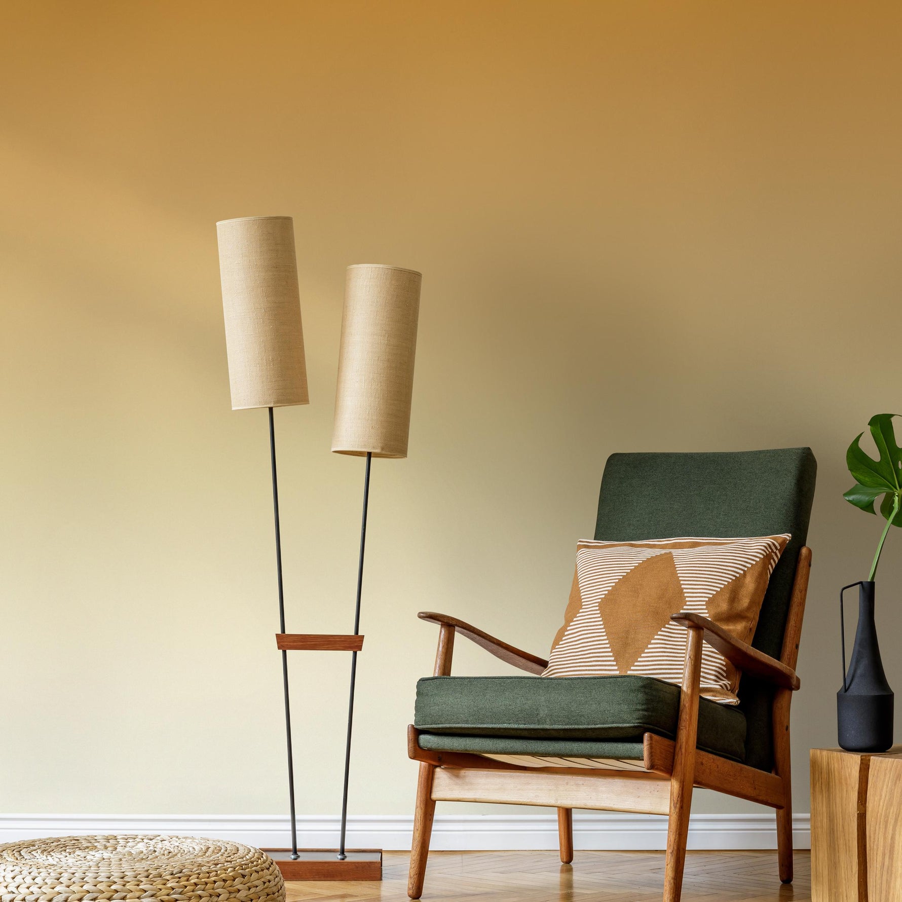 Ombre Wallpaper with a Warm Gradient in Yellow and Orange - E275