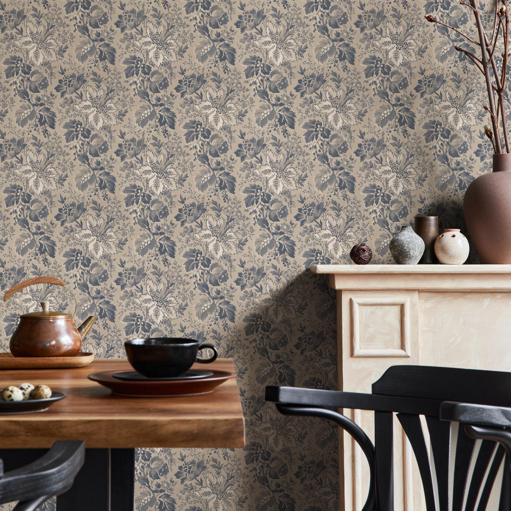 Botanical Wallpaper with a Vintage Leaf Motif in Blue, Grey, and Beige - E133 B