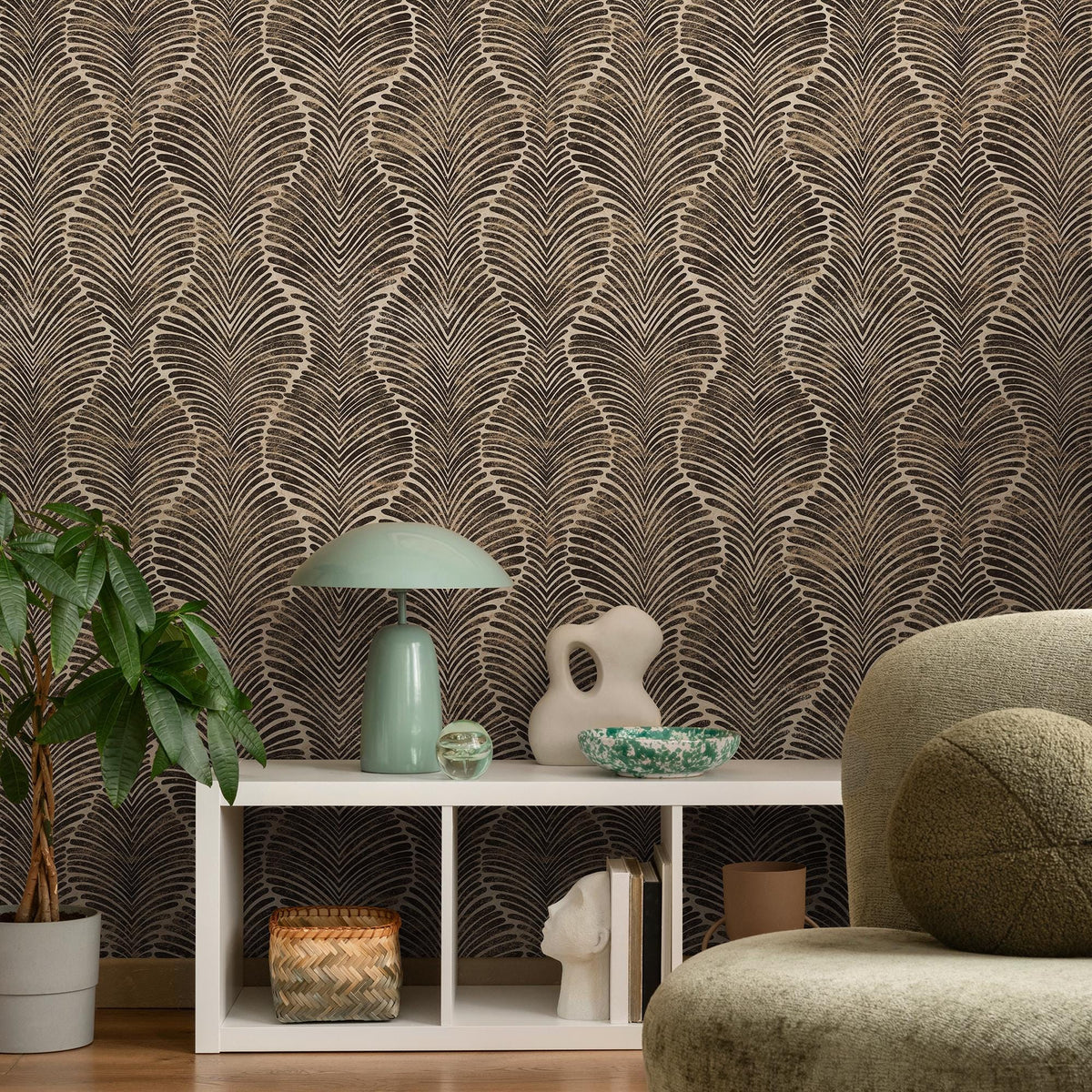 Art Deco Wallpaper Featuring a Wavy Plume Pattern in Black and Beige - E132 B