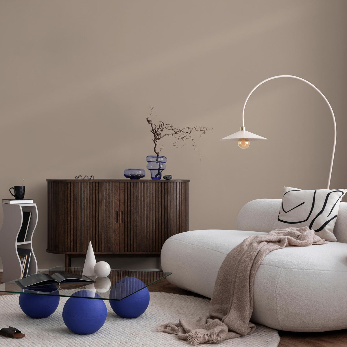 Warm Greige Wallpaper / Solid Color / A Minimalist Japandi Style in Neutral Beige and Earth Tones - E183