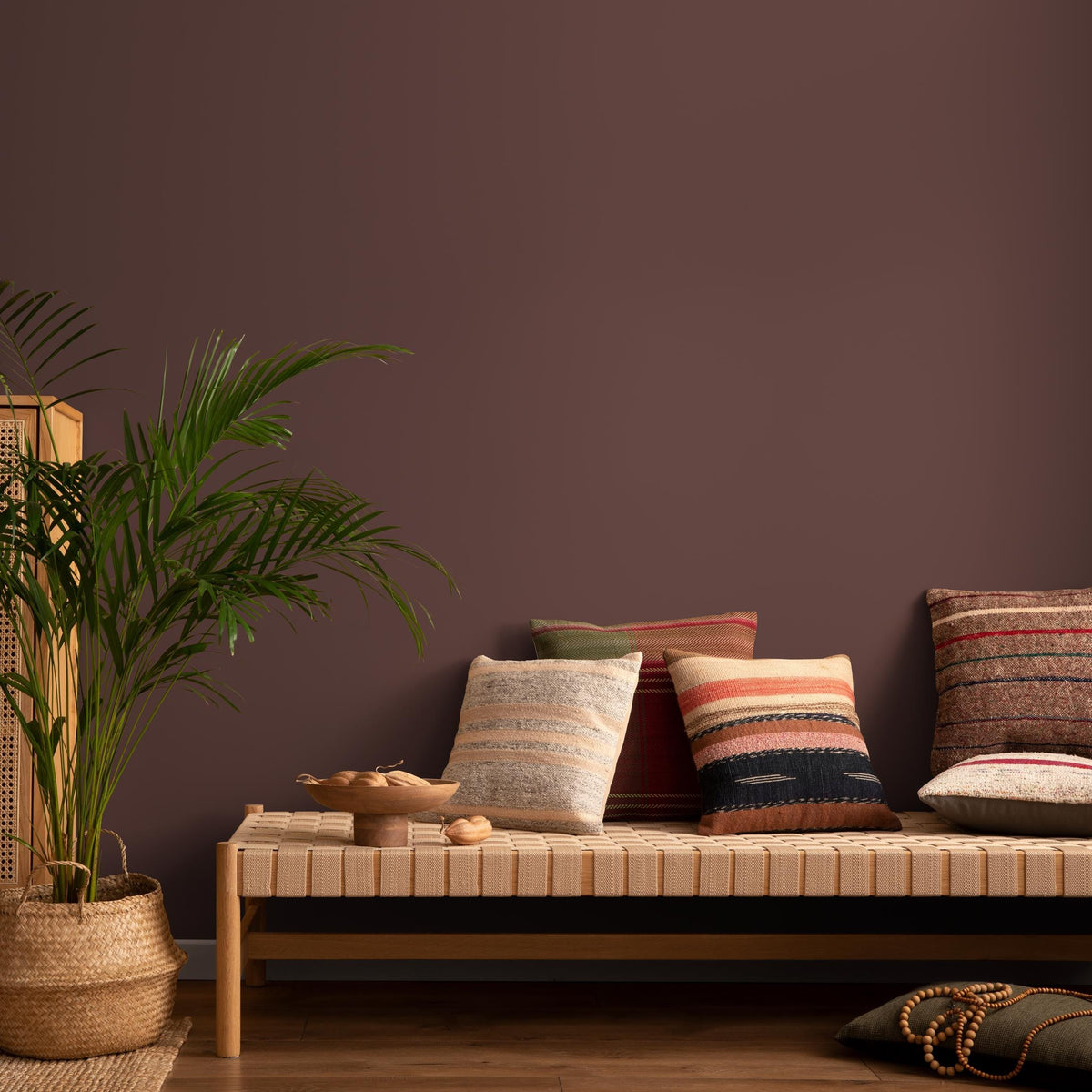 Rose Ebony Wallpaper / Solid Color / A Moody and Earthy Hue in Deep Reddish-Brown - E145