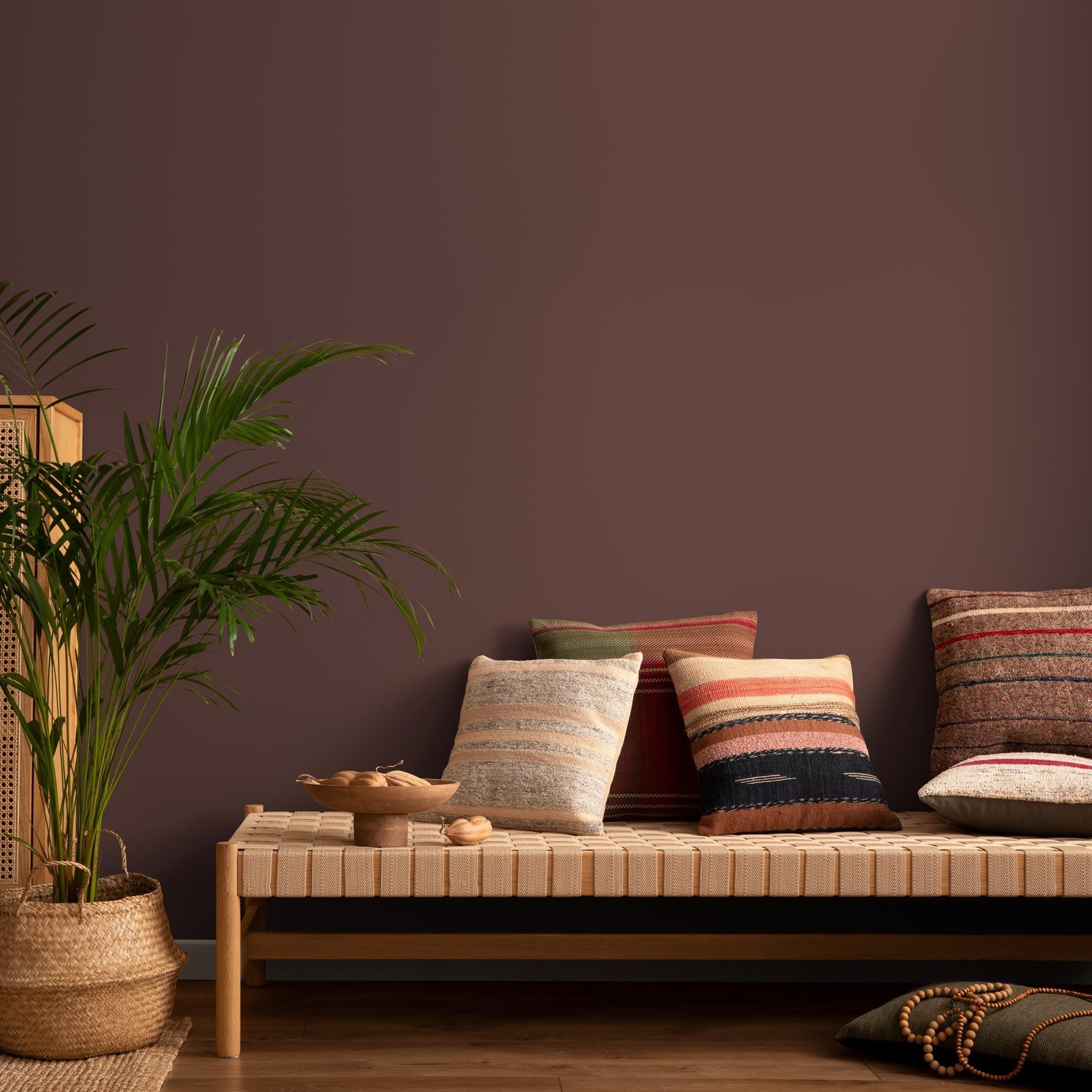 Rose Ebony Wallpaper / Solid Color / A Moody and Earthy Hue in Deep Reddish-Brown - E145