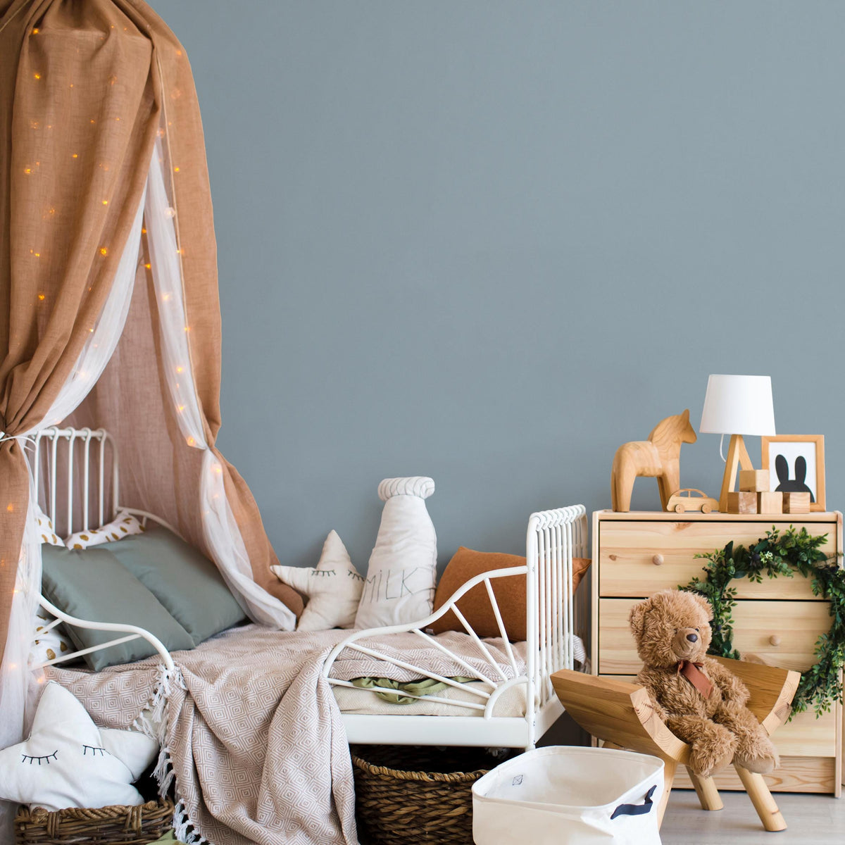 Slate Blue Wallpaper / Solid Color - Modern Peel and Stick Removable Wallpaper in a Dusty Blue Grey Hue - E168