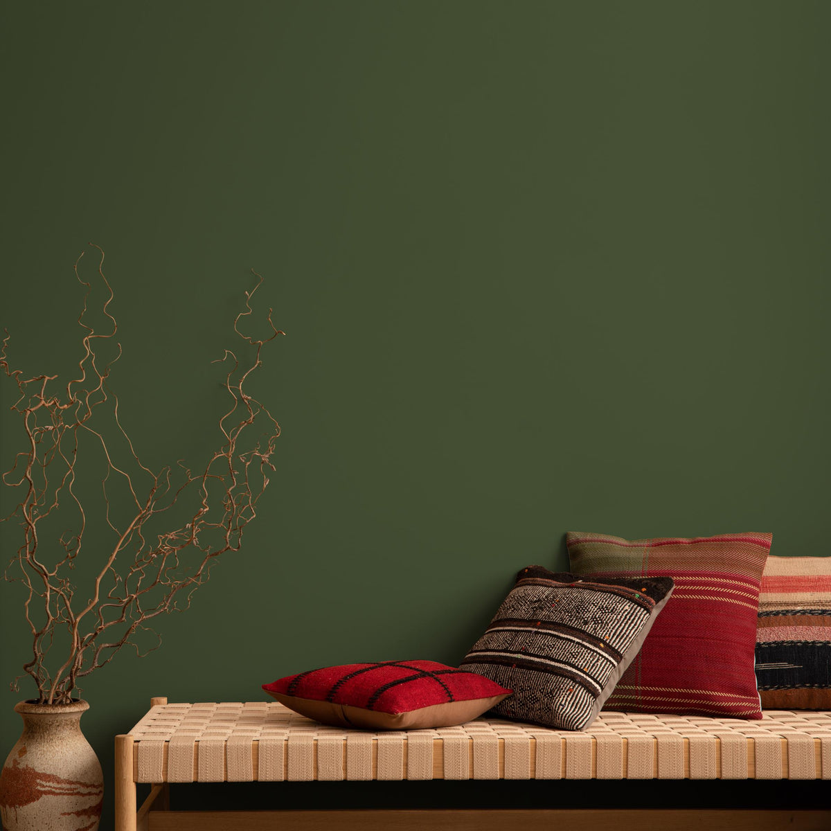 Dry Forest Dune Wallpaper / Solid Color / Modern Minimalist Wall in Earthy Forest Green - E196