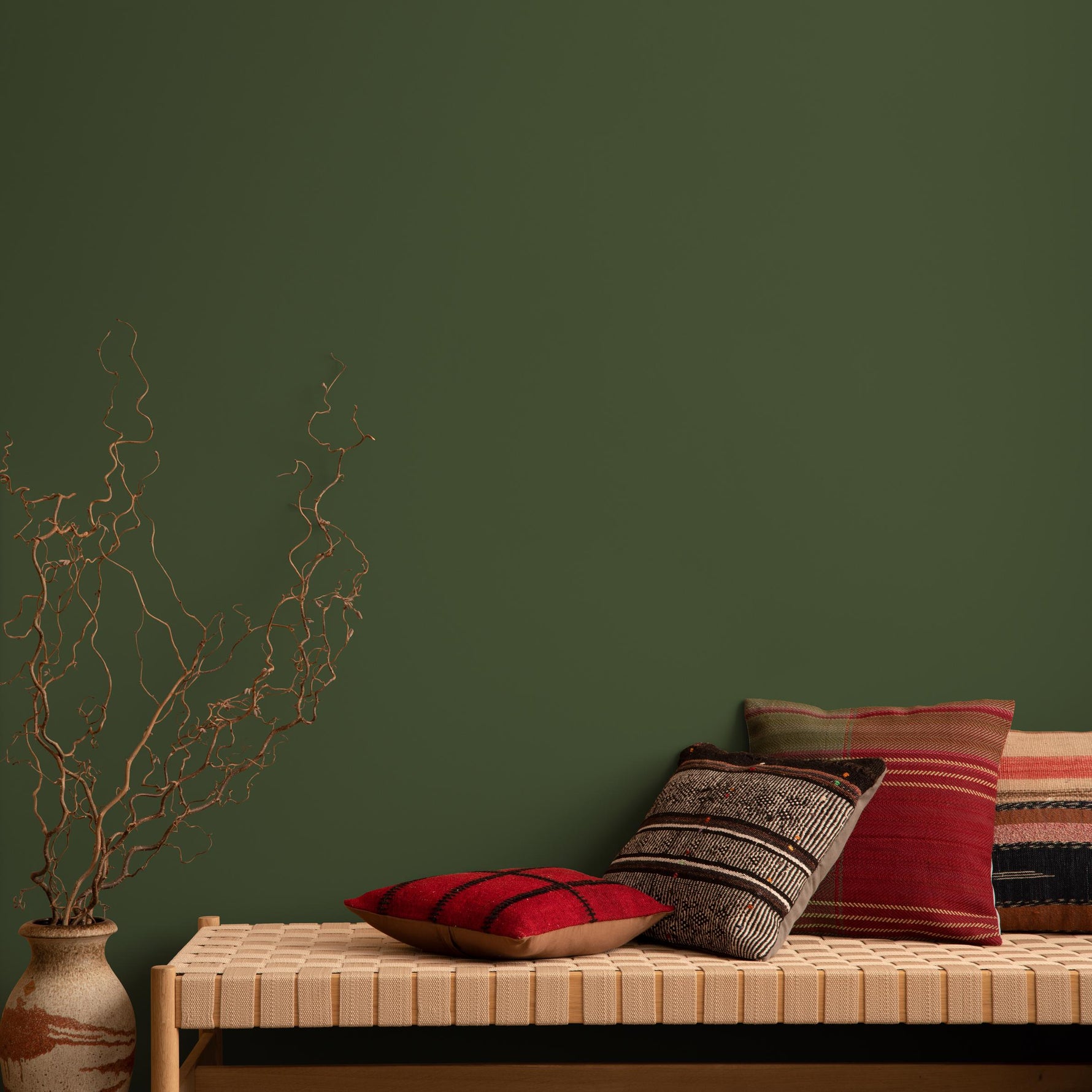 Dry Forest Dune Wallpaper / Solid Color / Modern Minimalist Wall in Earthy Forest Green - E196