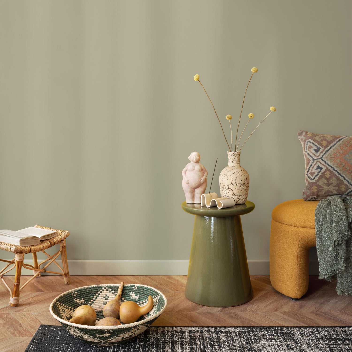 Faded Olive Wallpaper / Solid Color with a Modern Minimalist Aesthetic in Earthy Sage Green - E231