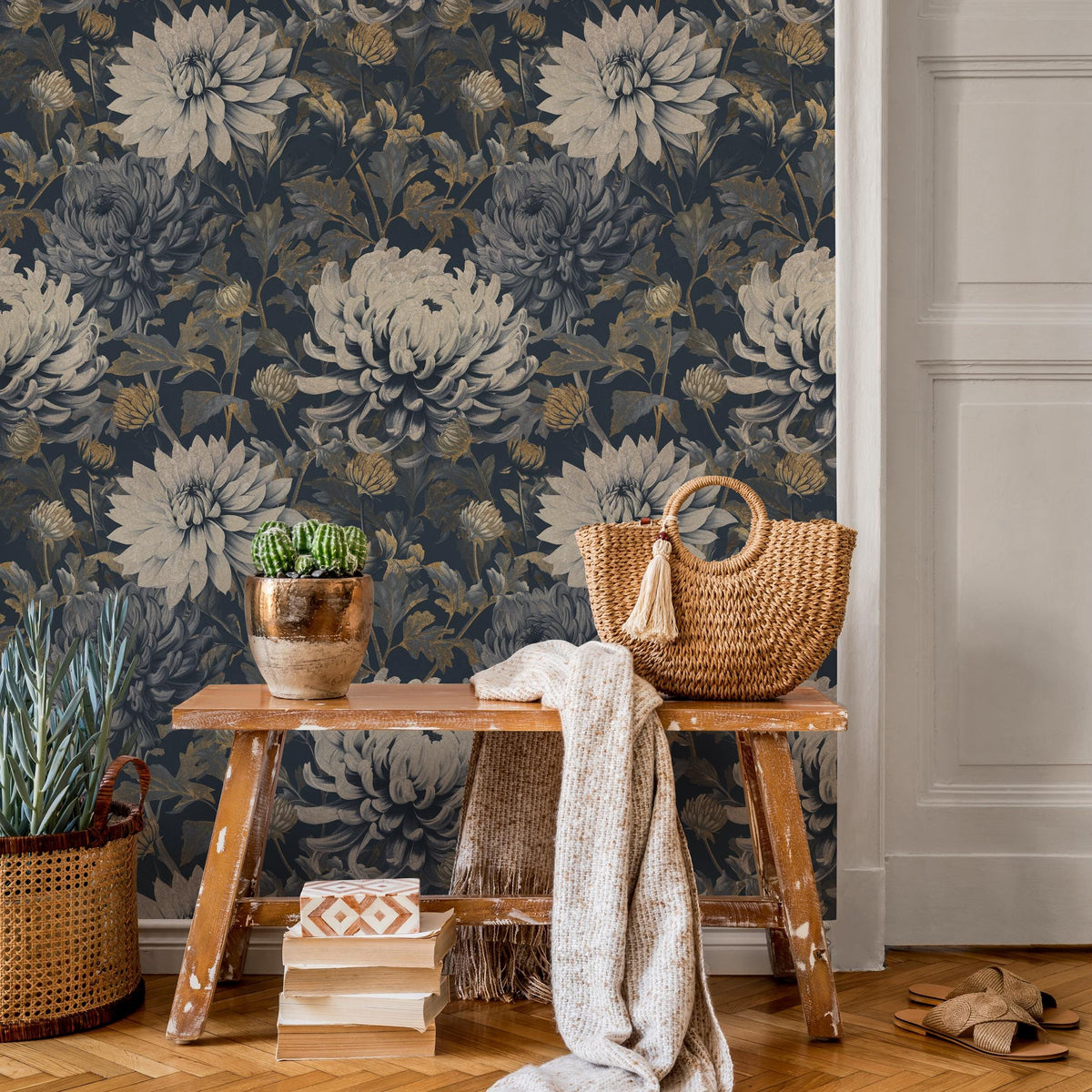 Floral Wallpaper with Moody Blooms in Dark Blue and Gold - E300