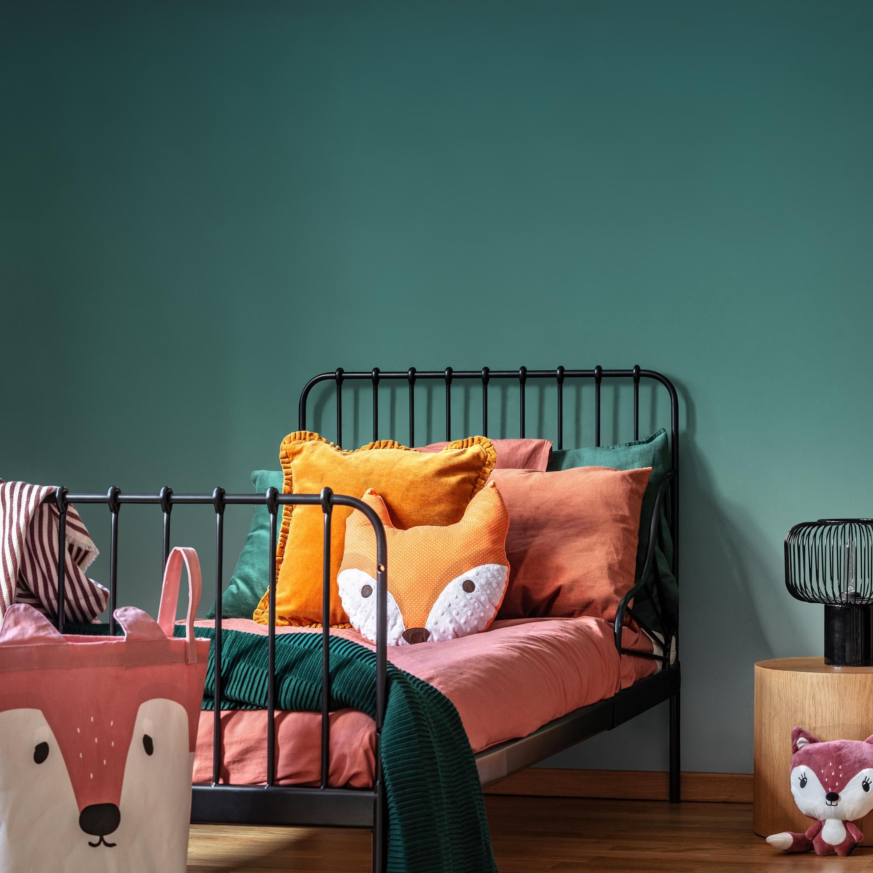 Ombre Wallpaper with a Gradient Effect in Teal Green - E256