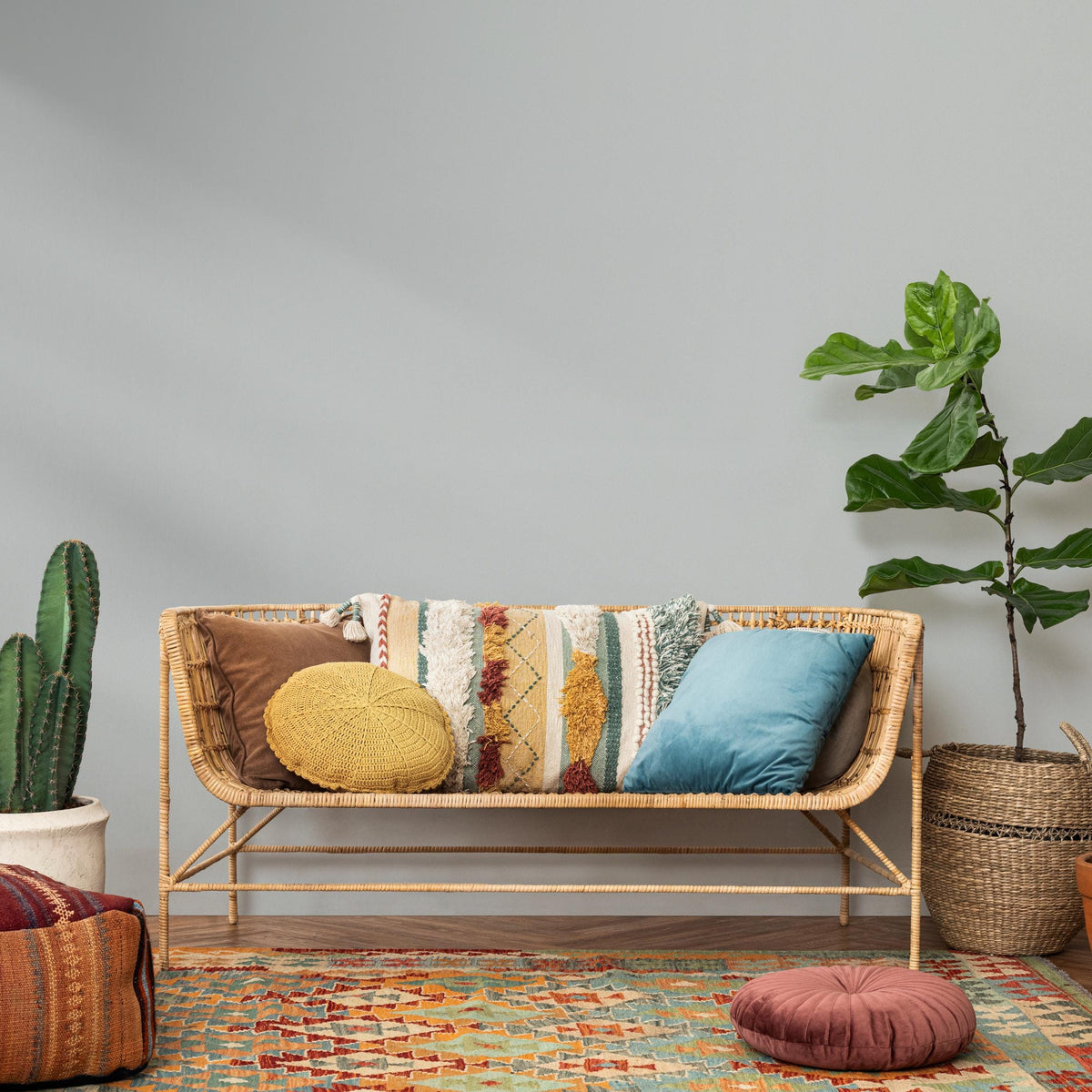 Gentle Silver Wallpaper / Solid Color / Minimalist Design in Soft Silver Gray - E237