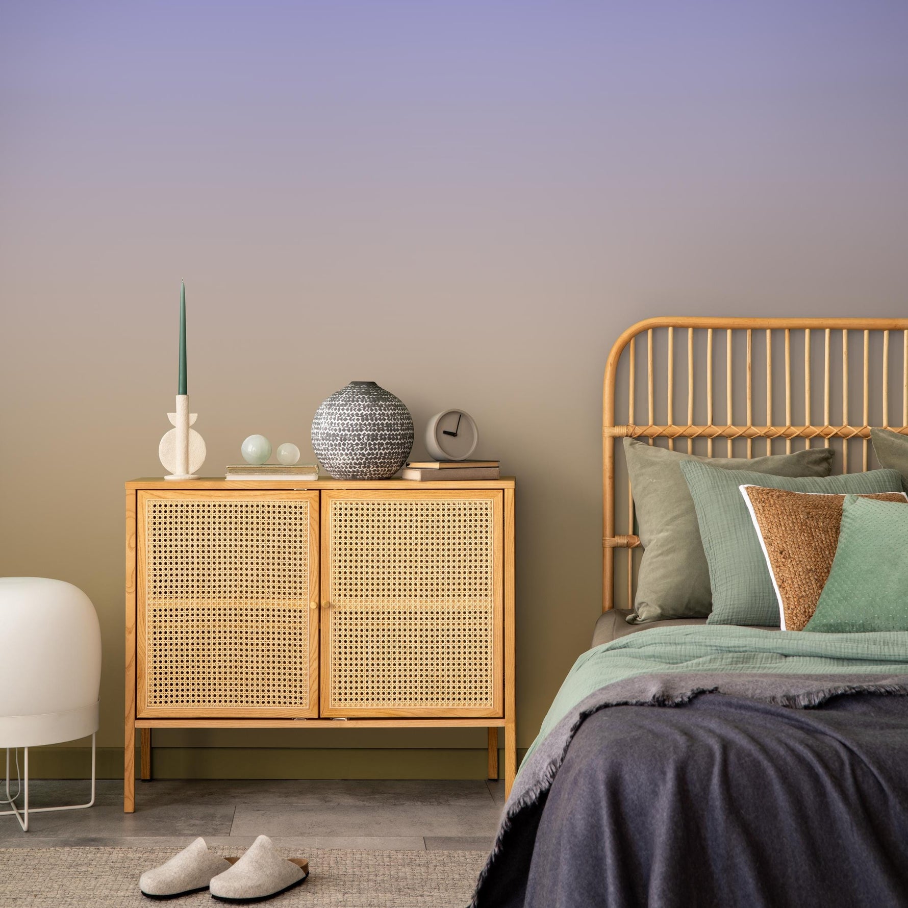 Gradient Wallpaper with a Soft Ombre Blend in Purple and Yellow - E243