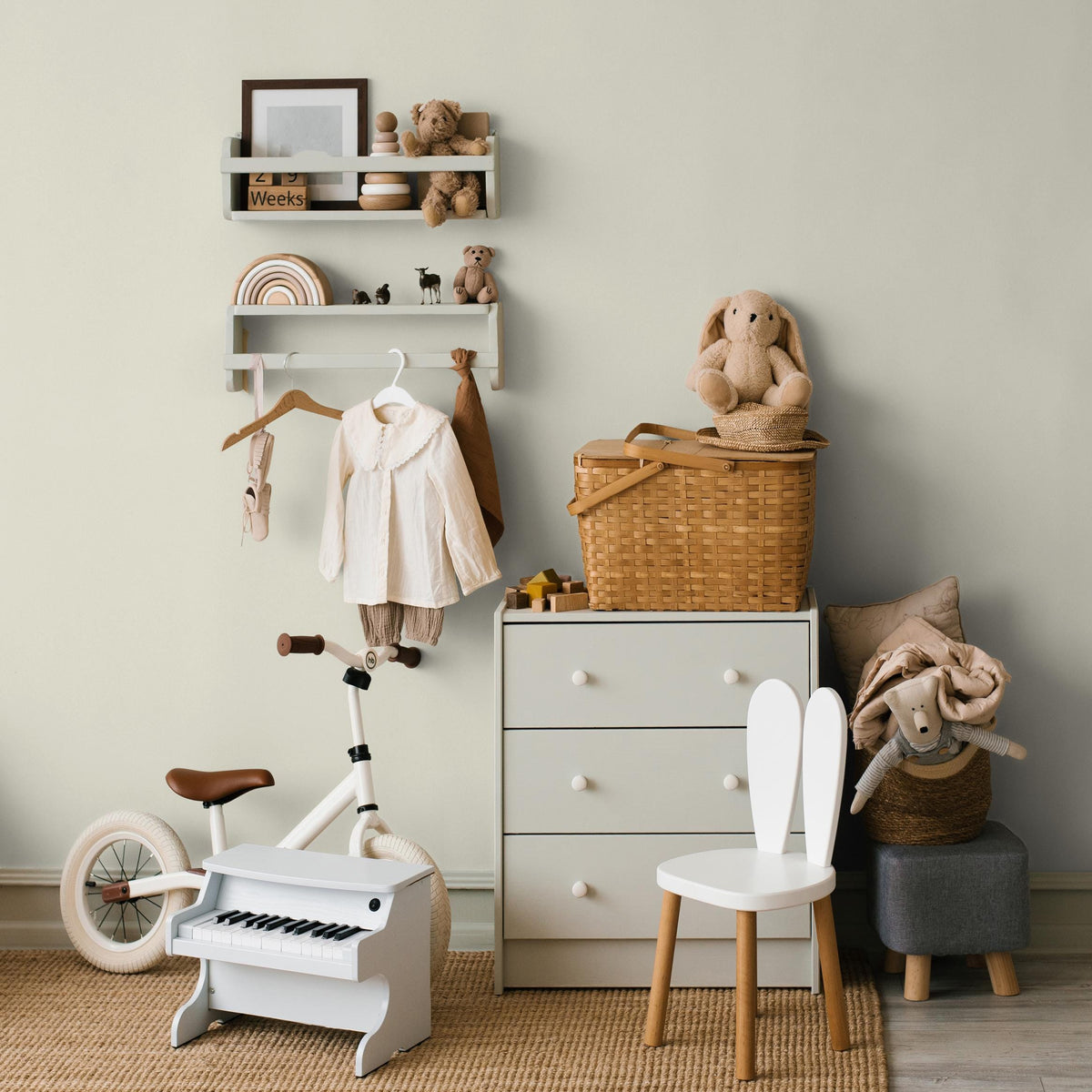 Sage Sand Wallpaper / Removable Wallpaper / Solid Color Minimalist Wall in Muted Pale Green - E236