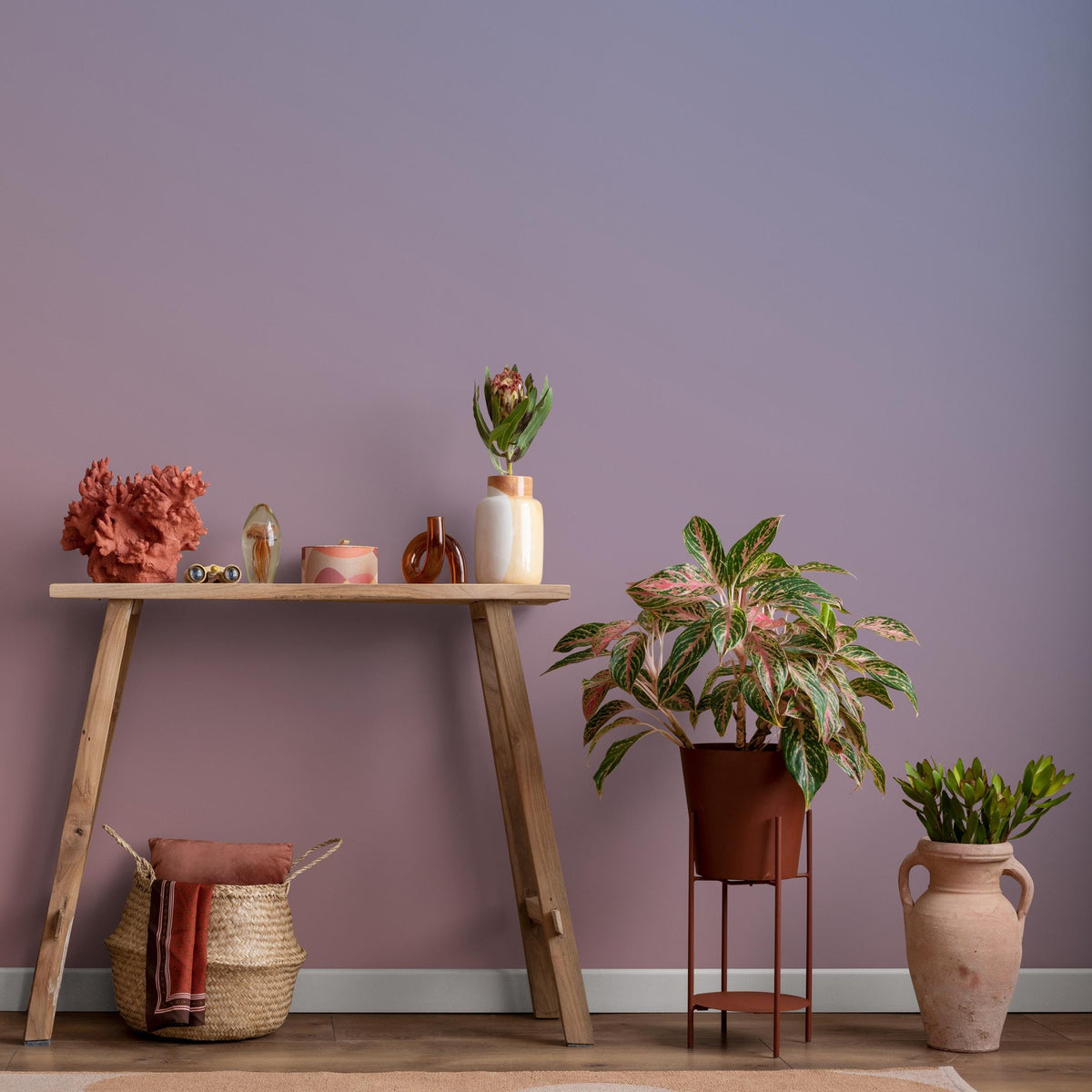 Ombre Wallpaper with a Soft Gradient Effect in Purple and Blue - E239