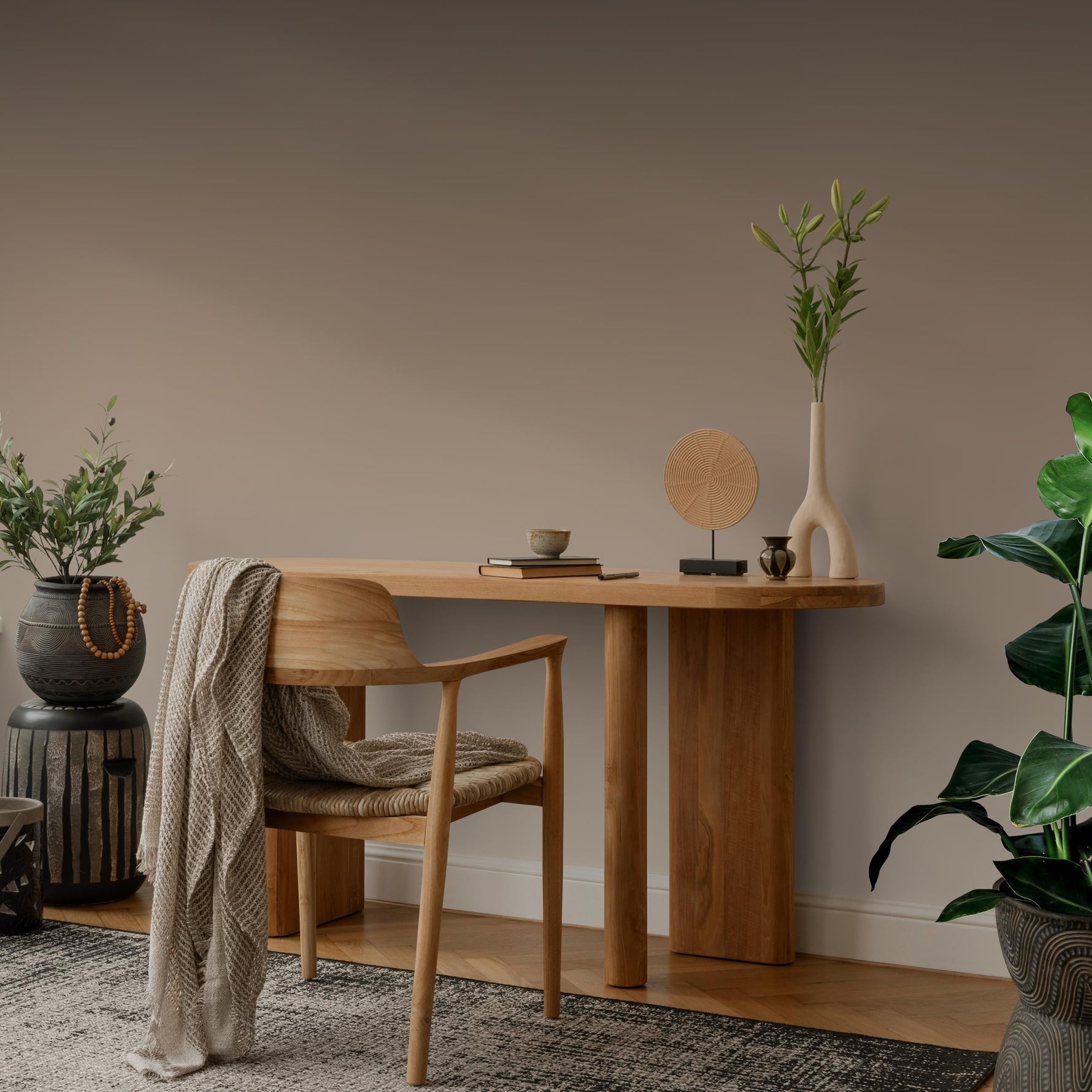 Solid Color Wallpaper in a Warm Taupe Brown - E267