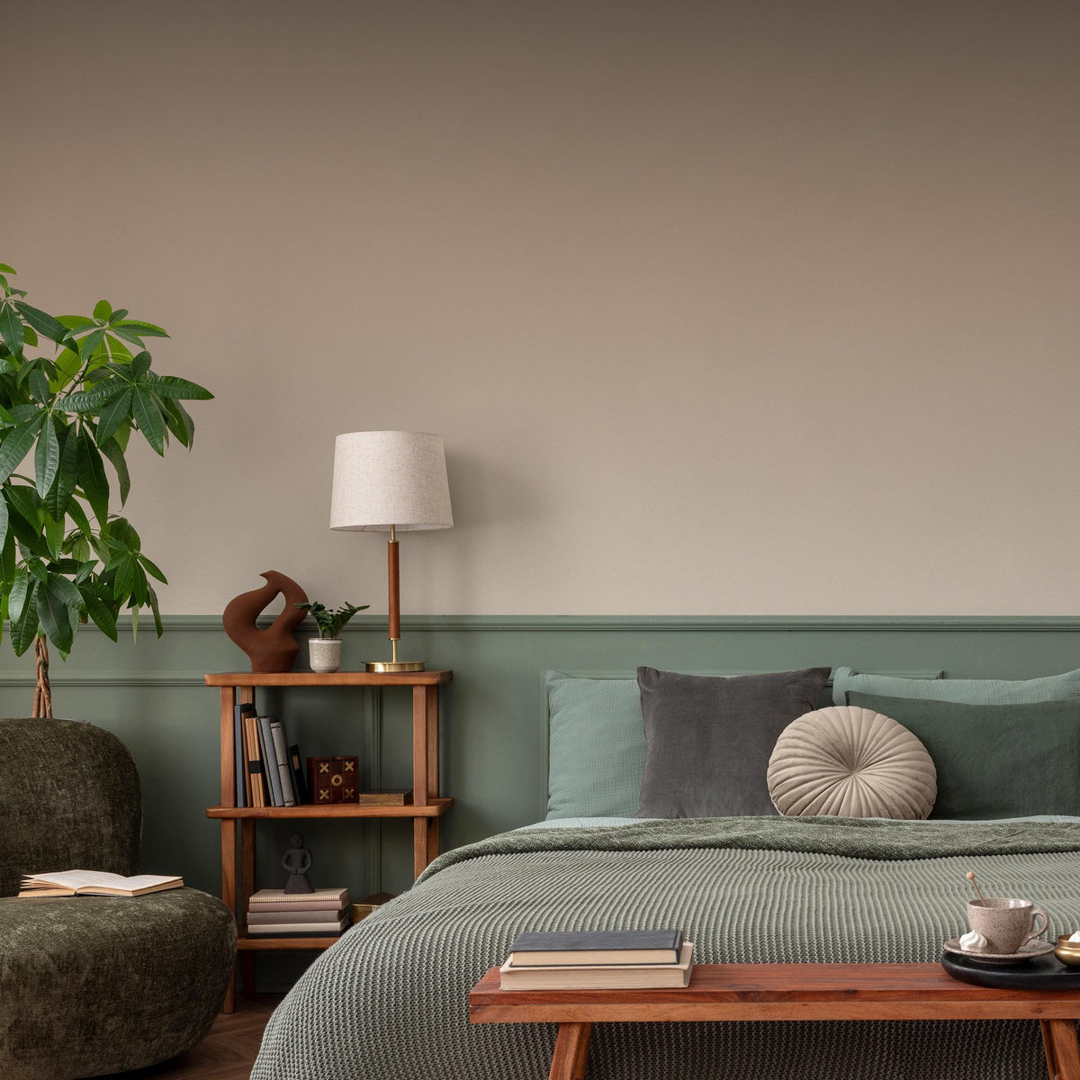 Solid Color Wallpaper in a Warm Taupe Brown - E267