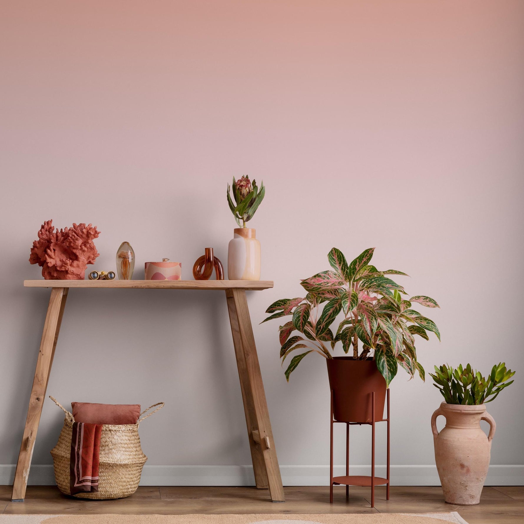 Ombre Wallpaper with a Terracotta and Dusty Rose Gradient - E277