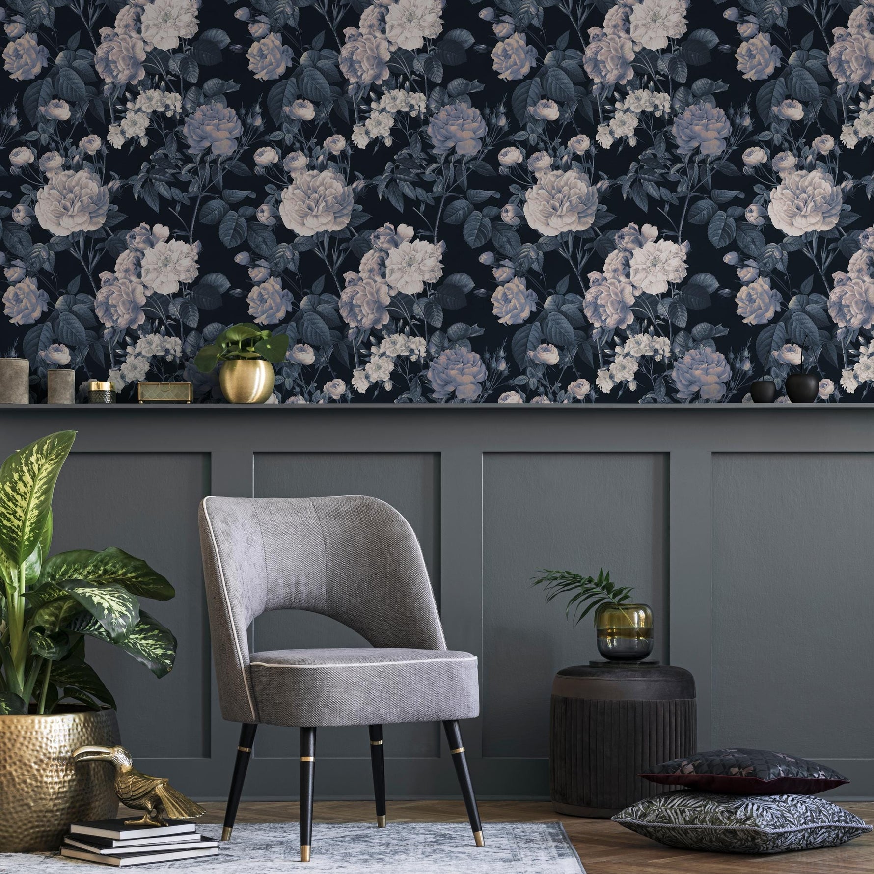 Floral Wallpaper Featuring Vintage Roses in Dark Blue and White - E303