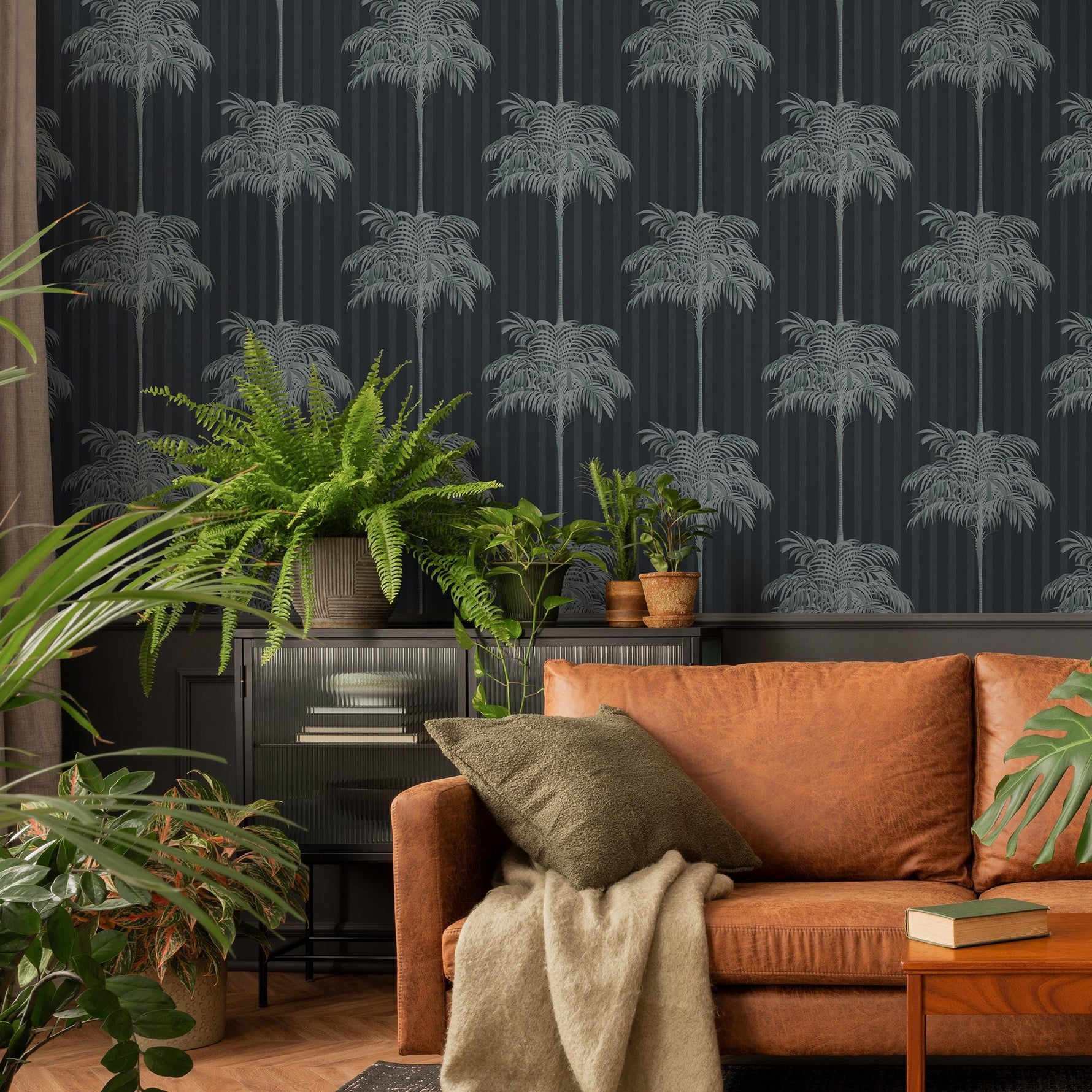 Botanical Wallpaper with a Striped Palm Tree Motif in Black and Gray - E307
