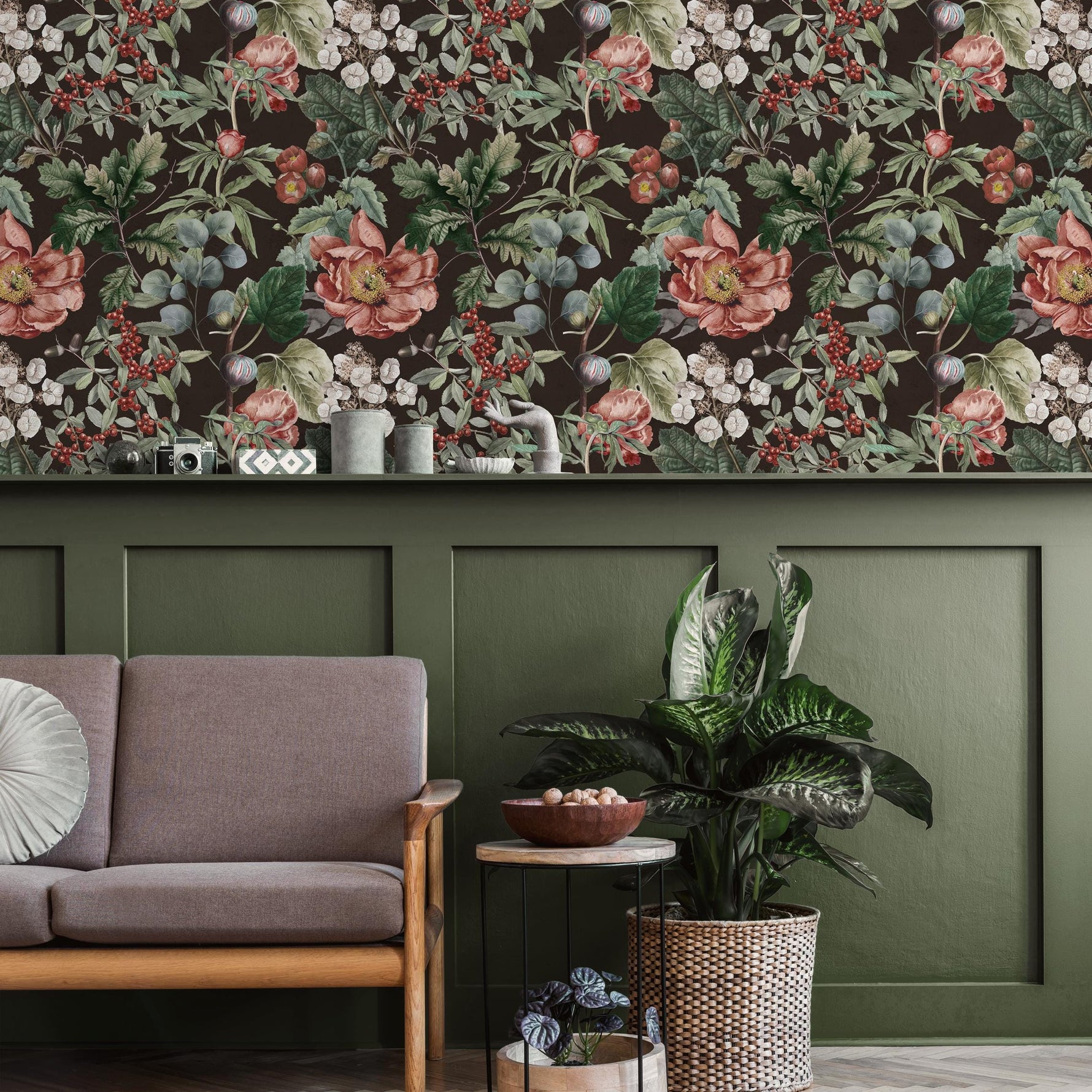 Floral Wallpaper Featuring Vintage Peonies and Berries in Pink, Red, and Green - E282