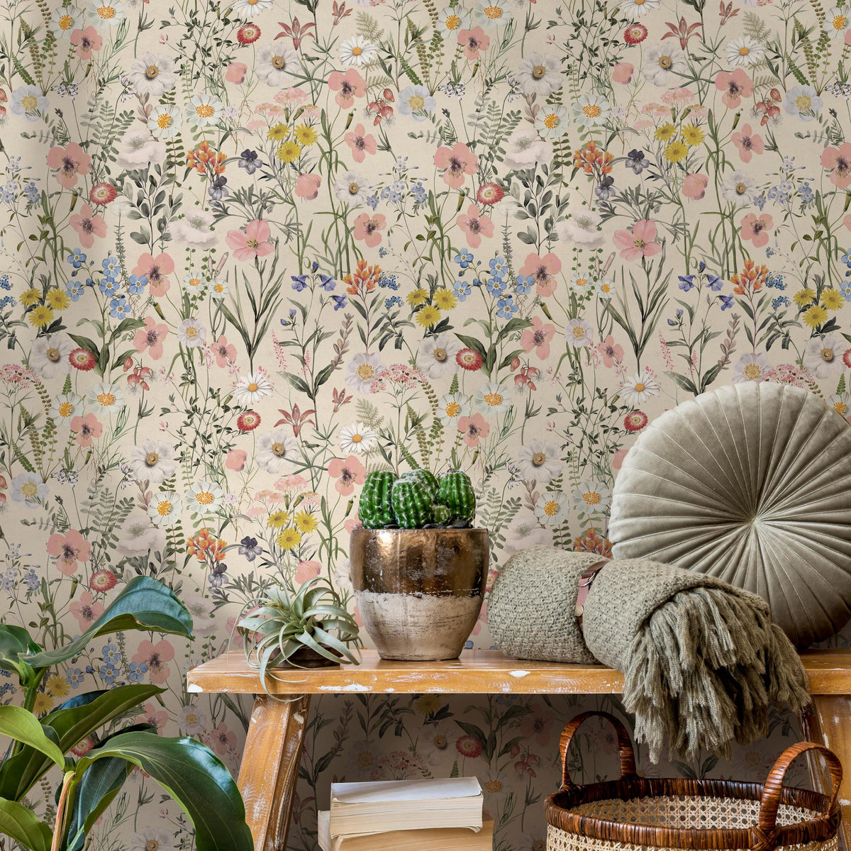 Wildflower Wallpaper with a Vintage Meadow Motif in Pink, Blue, and Yellow - E286