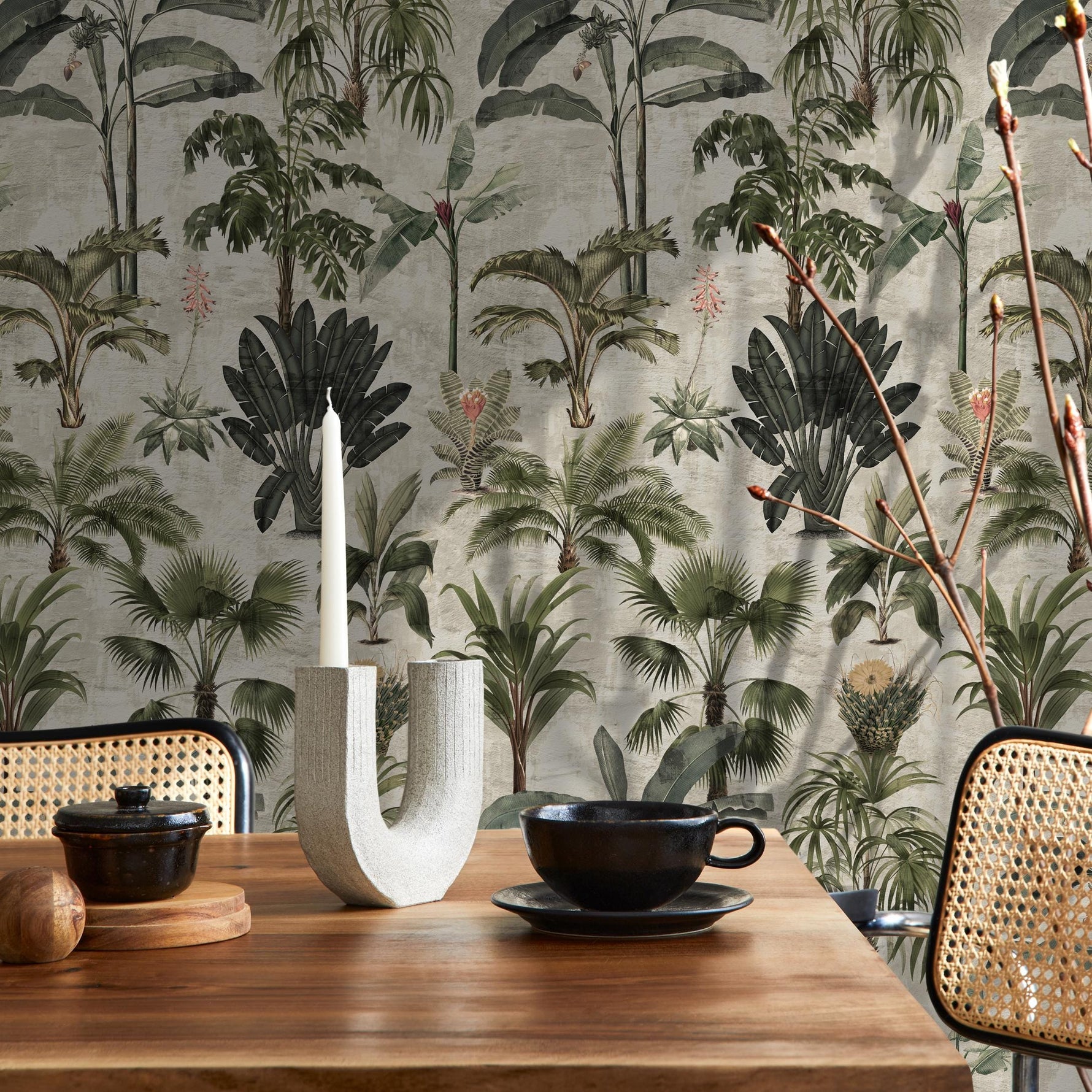 Botanical Wallpaper Featuring a Vintage Palm Tree Motif in Green and Beige - E139 A