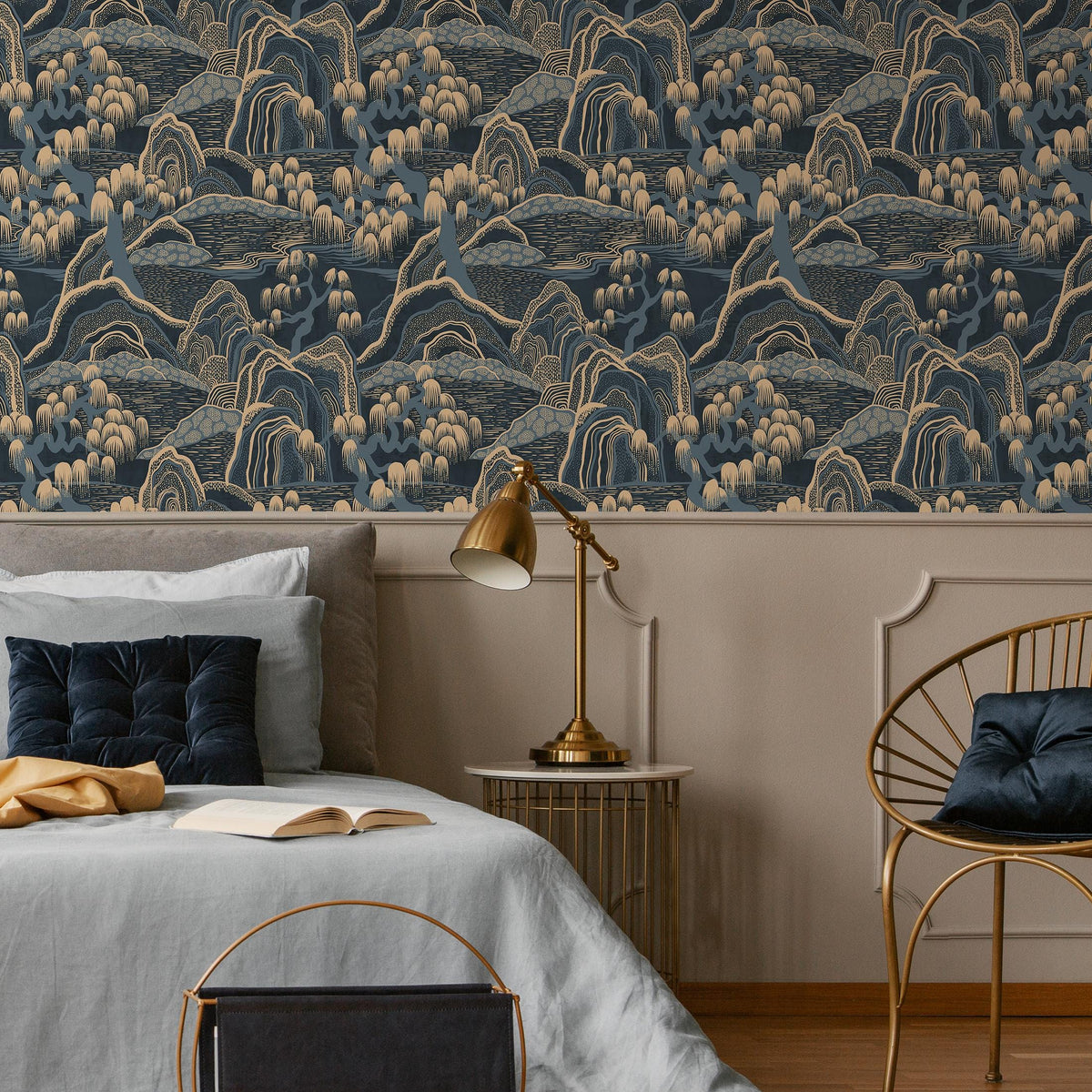 Chinoiserie Wallpaper with a Japanese Mountain Landscape in Navy Blue and Beige - E321