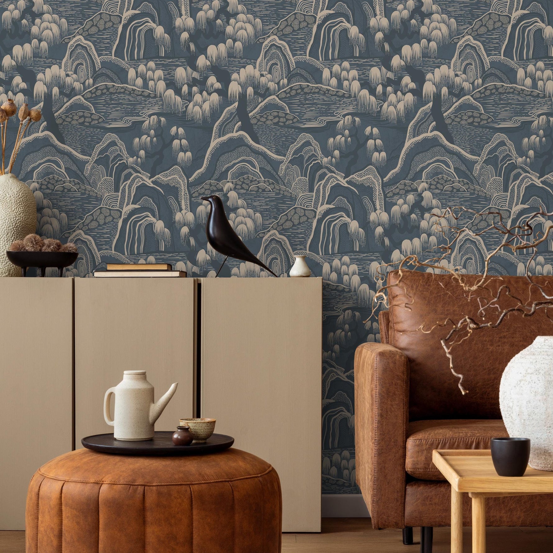 Chinoiserie Wallpaper with a Mountain Landscape in Blue and Beige - E324