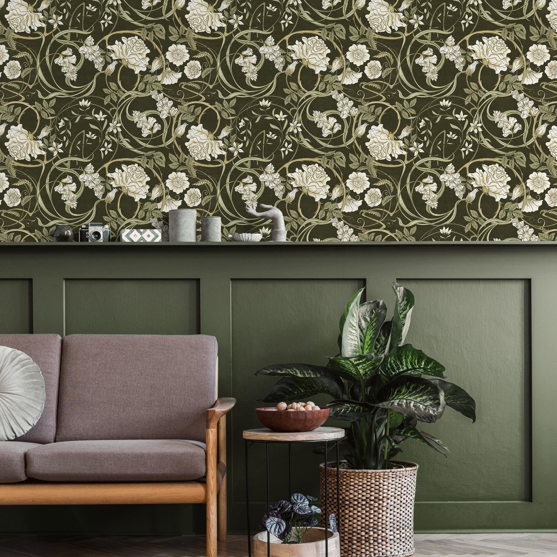 Art Nouveau Wallpaper with Swirling Floral Vines in Green and Cream - E359