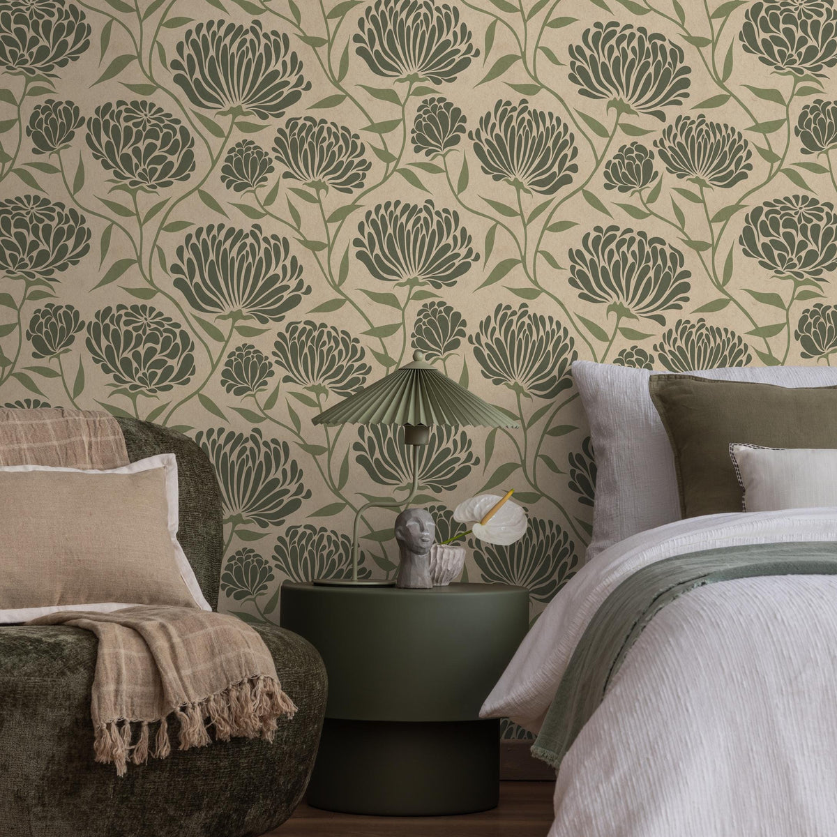 Floral Wallpaper with an Arts and Crafts Motif in Green and Beige - E374