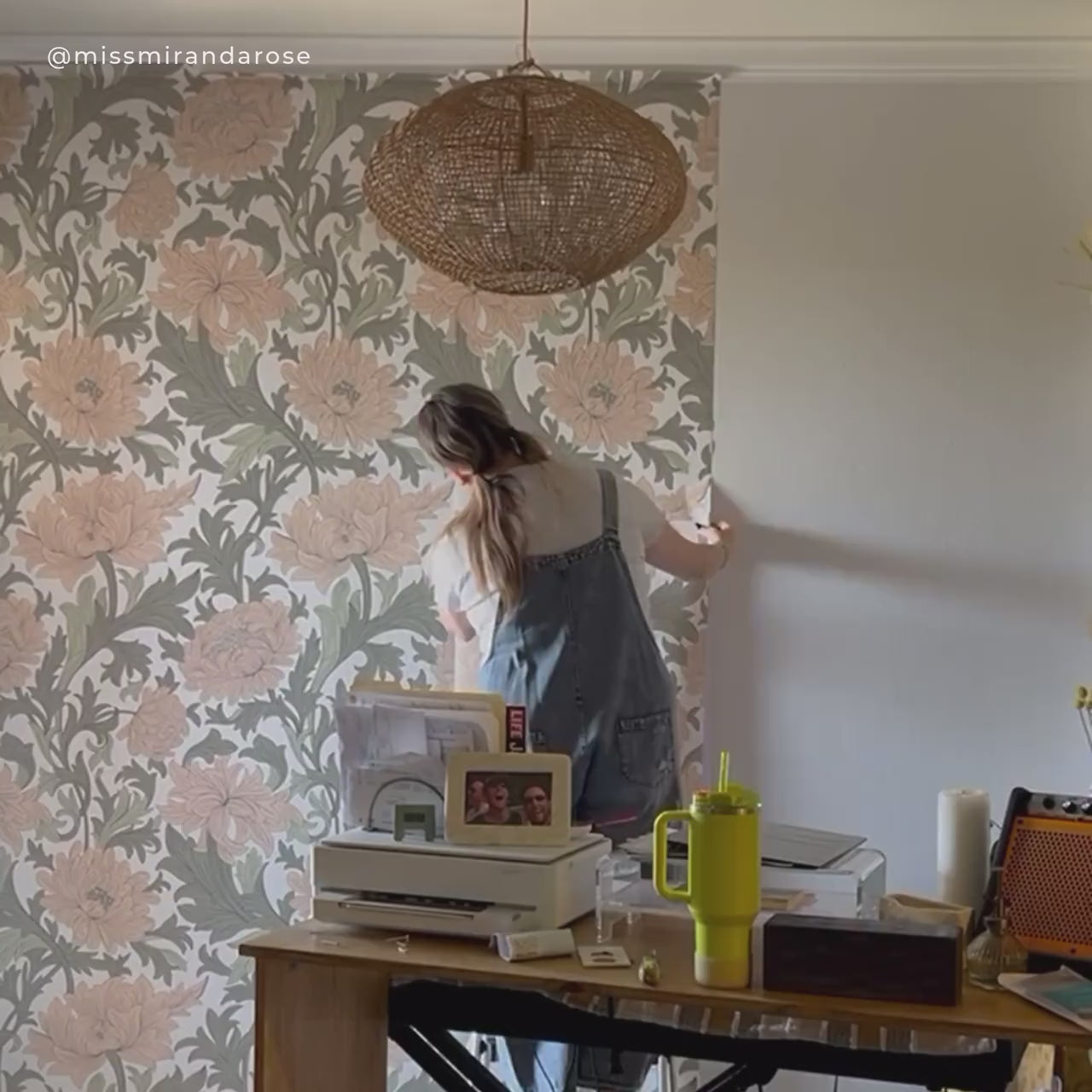 Floral Wallpaper with a Stylized Lotus Motif in Brown, Green, and Beige - E383