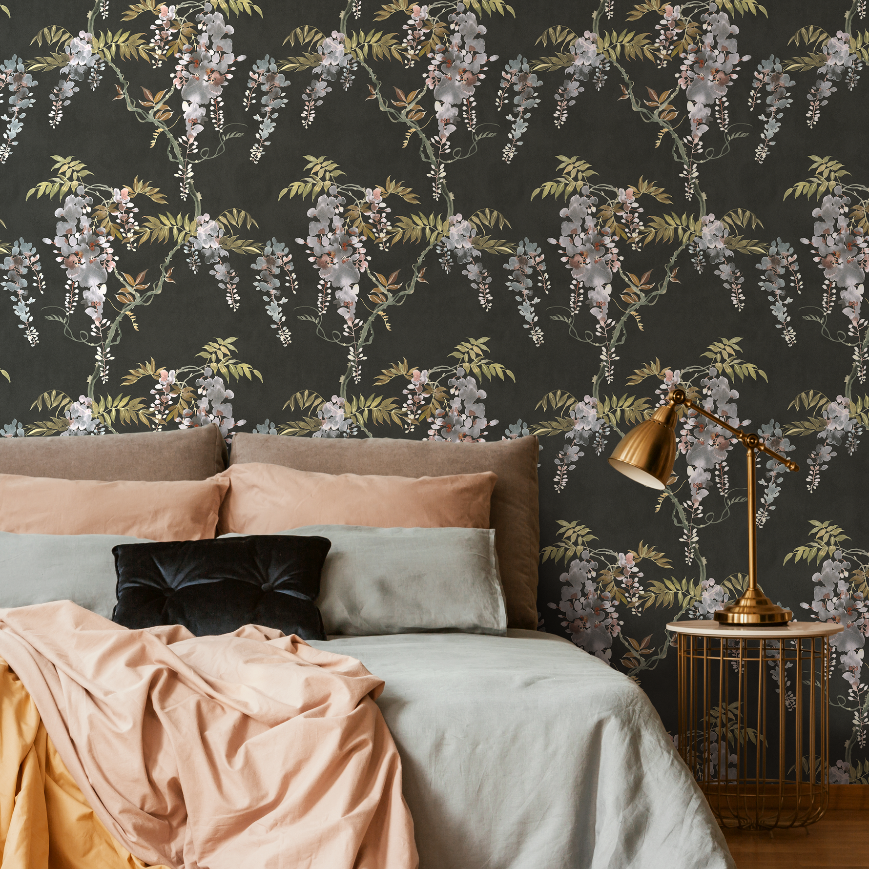 E555 - All Channels Image 1