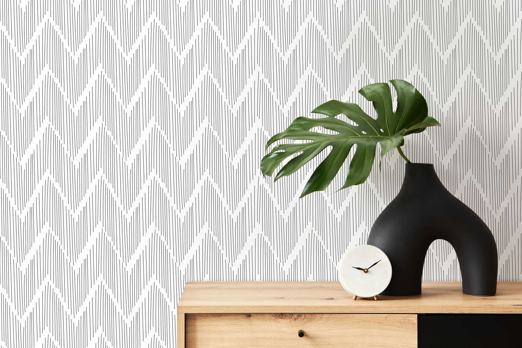 Minimalist Chevron Wallpaper / Peel and Stick Wallpaper Removable Wallpaper Home Decor Wall Art Wall Decor Room Decor - D001