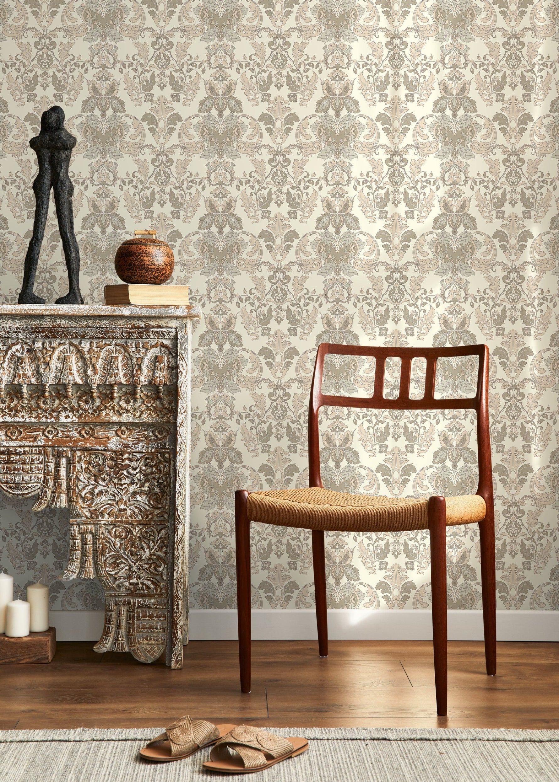 Cream Victorian Damask Wallpaper / Peel and Stick Wallpaper Removable Wallpaper Home Decor Wall Art Wall Decor Room Decor - D093